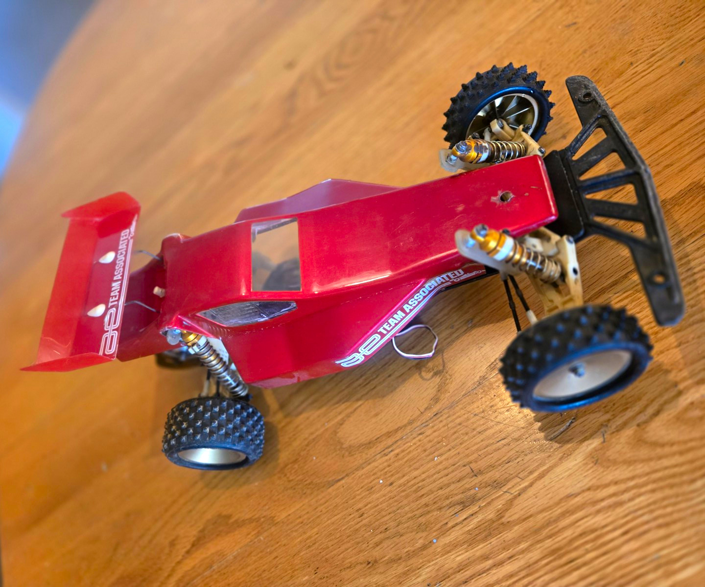 Team Associated RC10 Stealth 1:10 2WD Electric Vintage Carbon Fiber Red Buggy Team Associated RC10 Stealth 1:10 2WD Electric Vintage Carbon Fiber Red Buggy