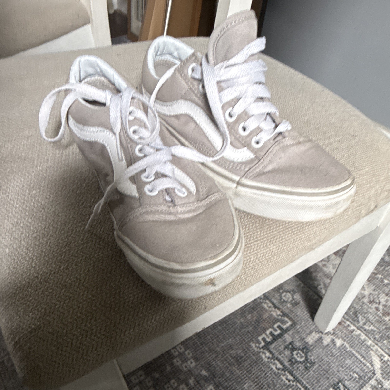 VANS Old Skool Men\'s Low Top Lace-Up Sneakers Gray/White Classic Solid VANS Old Skool Men\'s Low Top Lace-Up Sneakers Gray/White Classic Solid