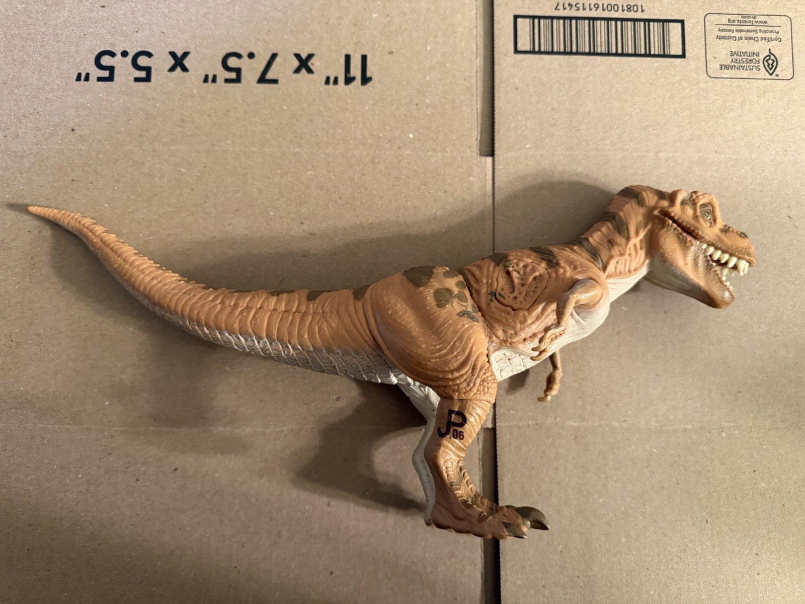1993 Kenner Jurassic Park Young T-Rex JP06 Complete Dino Damage Action Figure 1993 Kenner Jurassic Park Young T-Rex JP06 Complete Dino Damage Action Figure