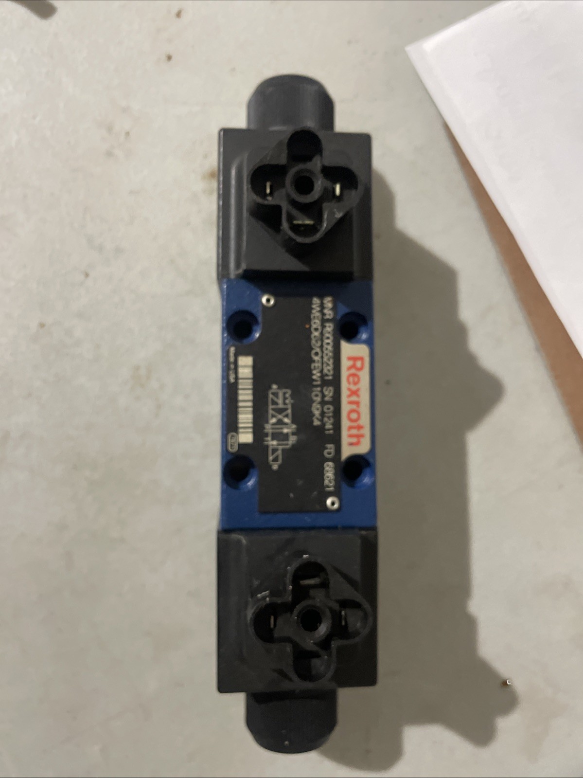 Rexroth Solenoid Actuated Directional Spool Value R900552321 4WE6 Series Rexroth Solenoid Actuated Directional Spool Value R900552321 4WE6 Series