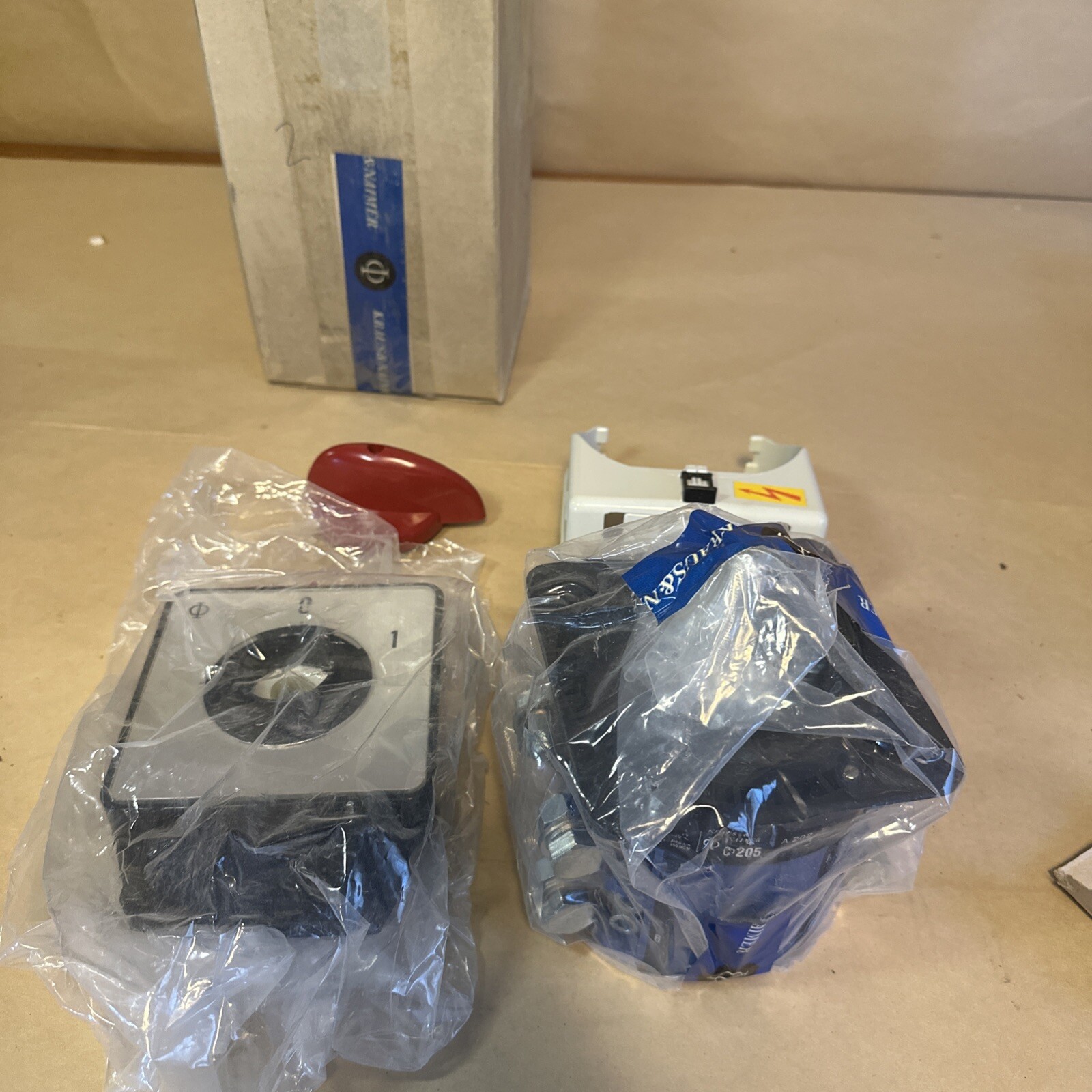 Kraus and Naimer C205A Rotary Switch, New
