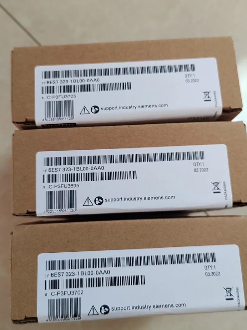 New Siemens 6ES7323-1BL00-0AA0 6ES7 323-1BL00-0AA0 S7-300, Digital output SM 323