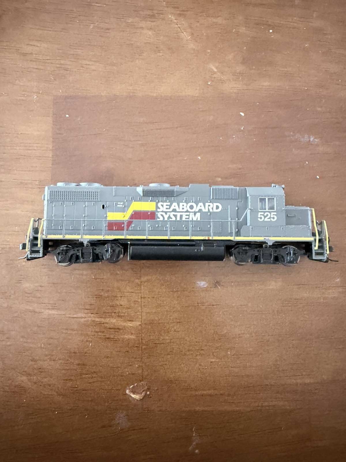 N Scale Atlas Seaboard GP38 Road # 525 Diesel Locomotive DC/DCC Ready NO BOX N Scale Atlas Seaboard GP38 Road # 525 Diesel Locomotive DC/DCC Ready NO BOX