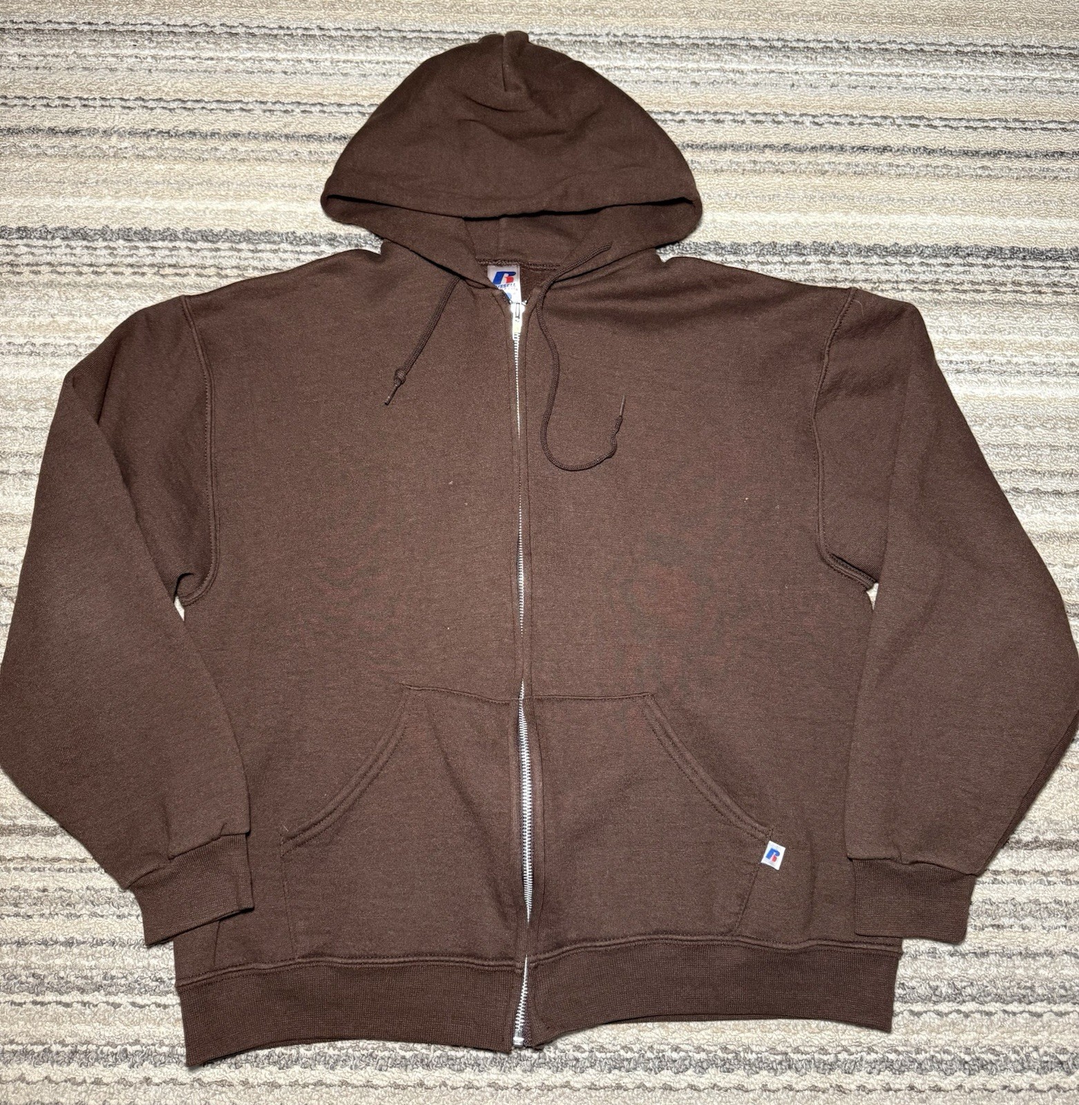 Vtg Y2k Russell Athletic Brown Zip-Up Hoodie Sweatshirt Medium Essential Boxy Vtg Y2k Russell Athletic Brown Zip-Up Hoodie Sweatshirt Medium Essential Boxy