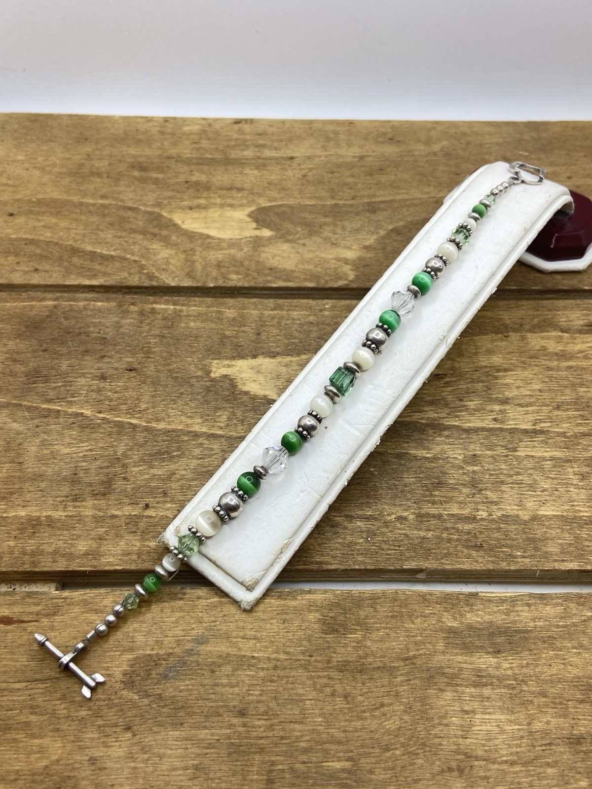 Vtg Artisan Green & White Cats Eye Glass & Sterling Silver Beaded Bracelet 7.75”