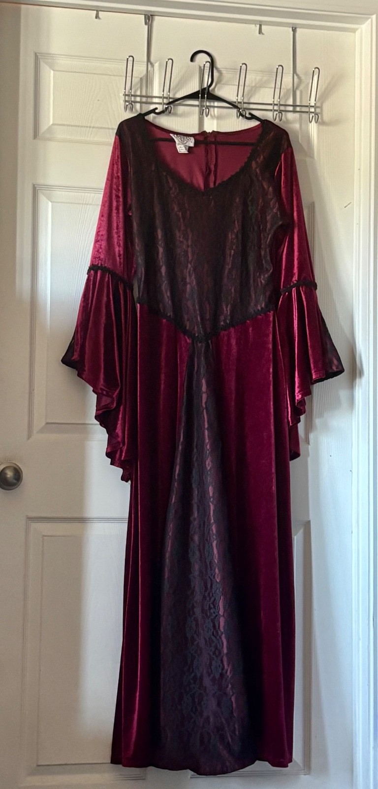 Charades Bellatrix XL Burgundy Gothic Renaissance Vampire Costume Gown Dress