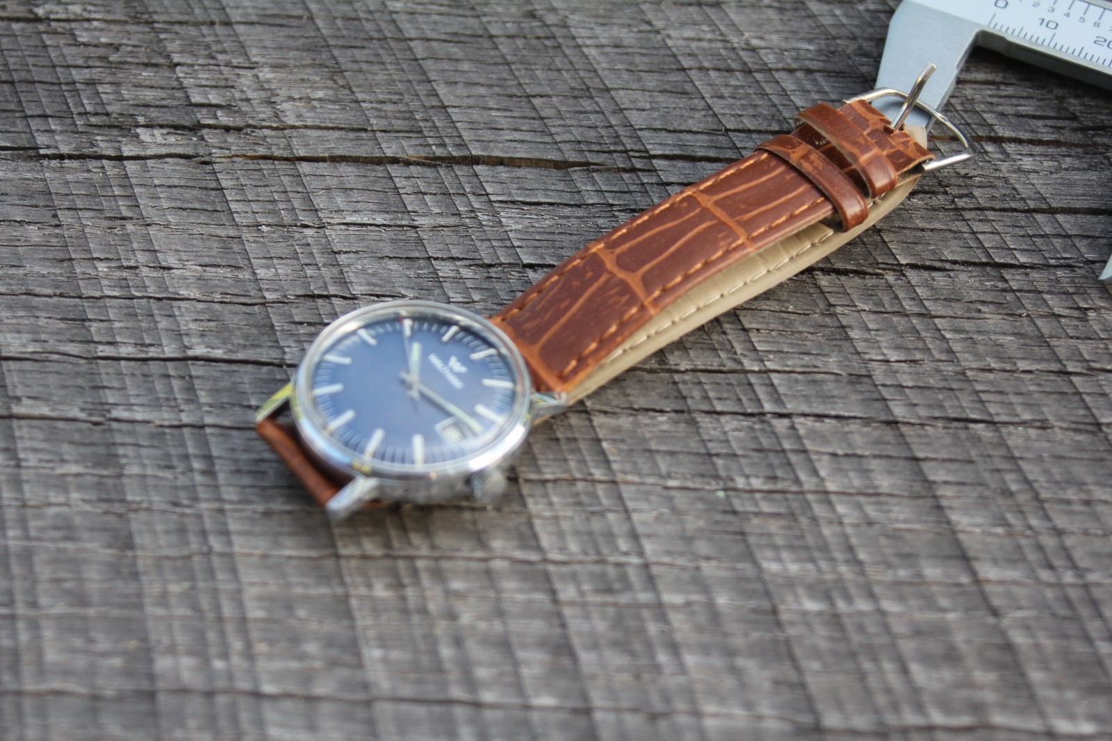 Vintage Waltham Silver Tone Men\'s manual wind Wristwatch Smooth Hand Sweep Vintage Waltham Silver Tone Men\'s manual wind Wristwatch Smooth Hand Sweep