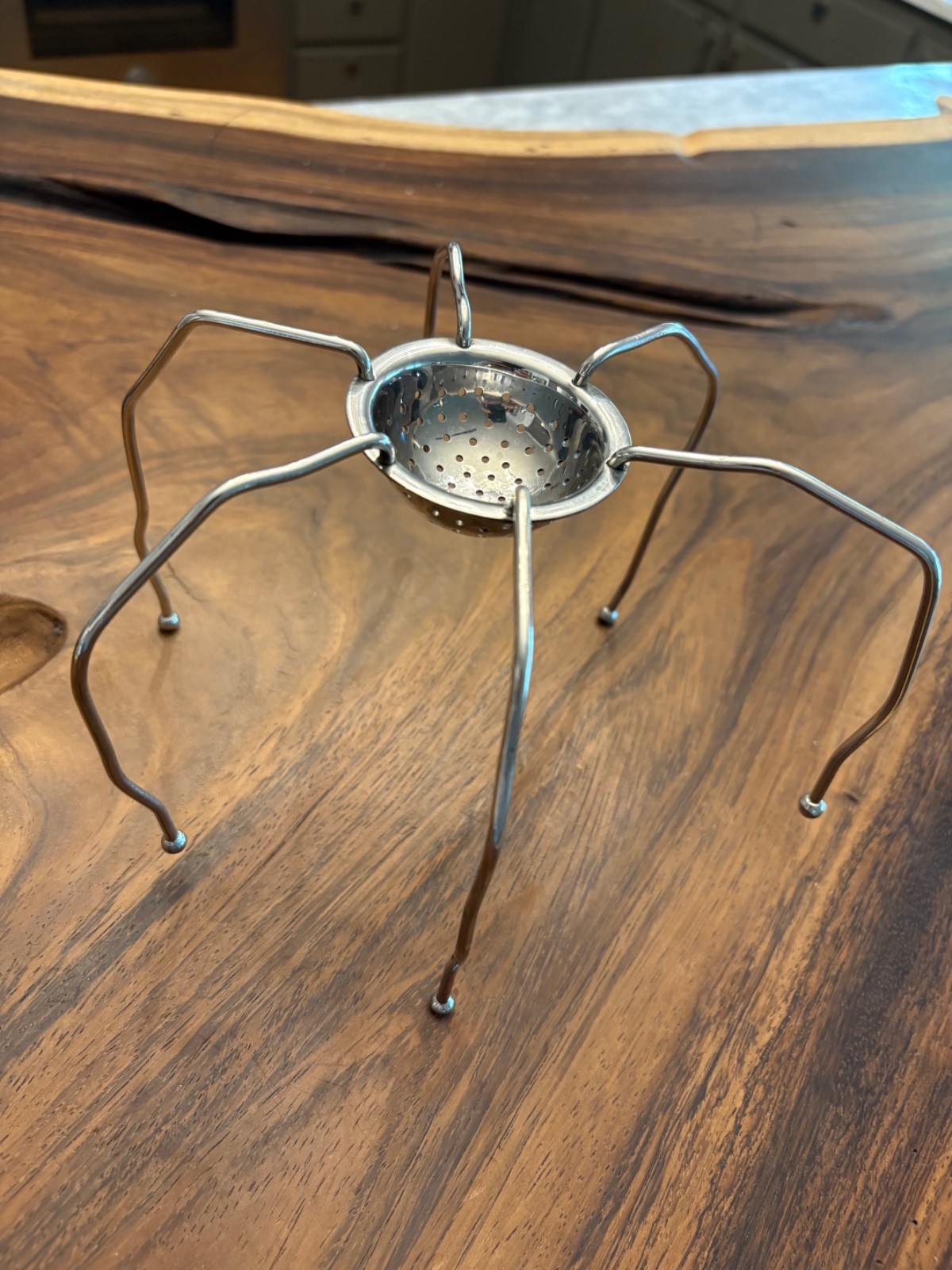 RARE Michael Aram Miss Muffet Tea Strainer Spider.  5 in High, 8 in Dia.