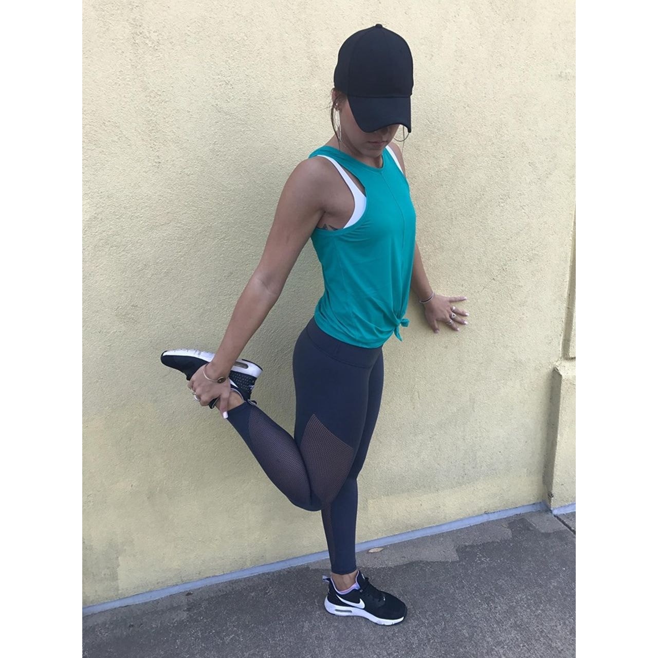 Lululemon Reveal 7/8 Tight Leggings 6 Velocity Black Yoga Gym Athleisure Workout
