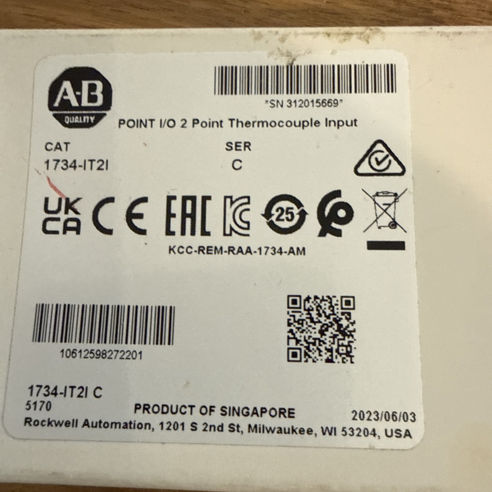 Allen-Bradley 1734-IT2I POINT I/O Analog PLC Thermocouple Input Module Allen-Bradley 1734-IT2I POINT I/O Analog PLC Thermocouple Input Module