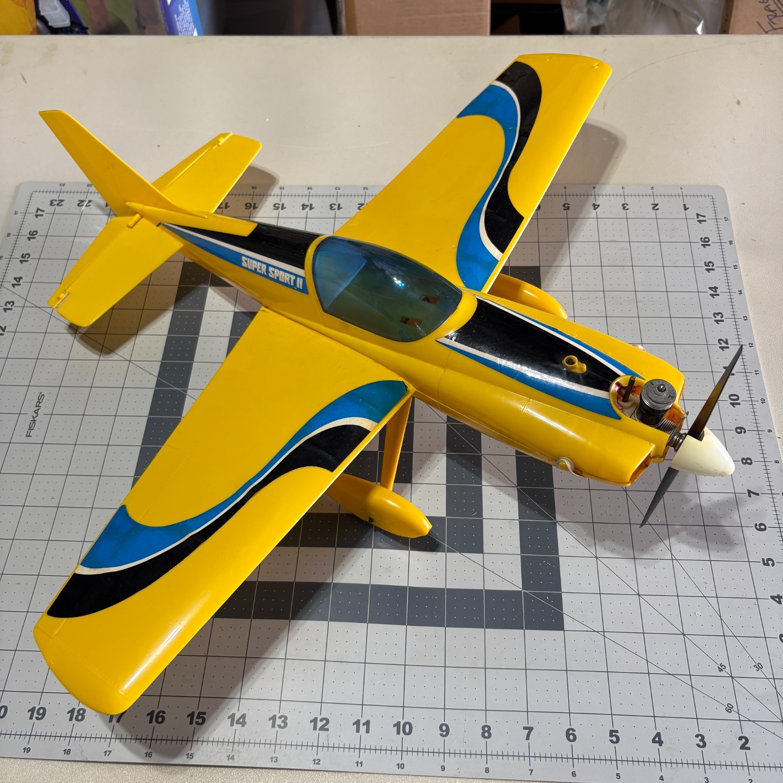 Vintage Cox Super Sport II Yellow Control Line Model Airplane .049 Engine, Used