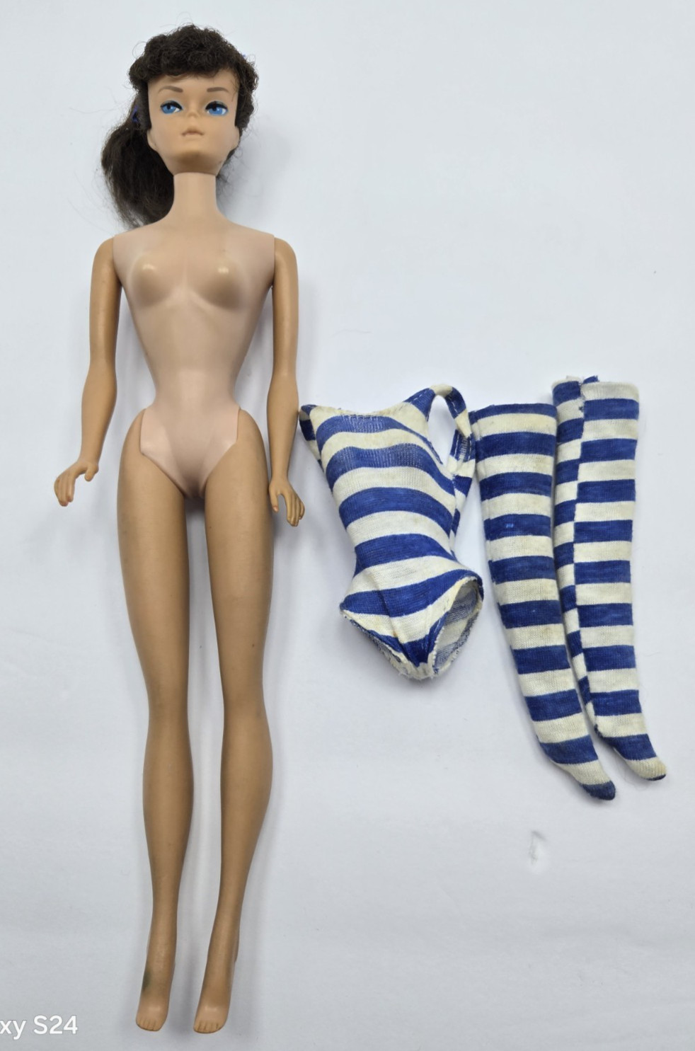 Vintage 1962-64 #6 Brunette Ponytail Barbie Doll w/Suit Blue Eyes Straight Leg Vintage 1962-64 #6 Brunette Ponytail Barbie Doll w/Suit Blue Eyes Straight Leg