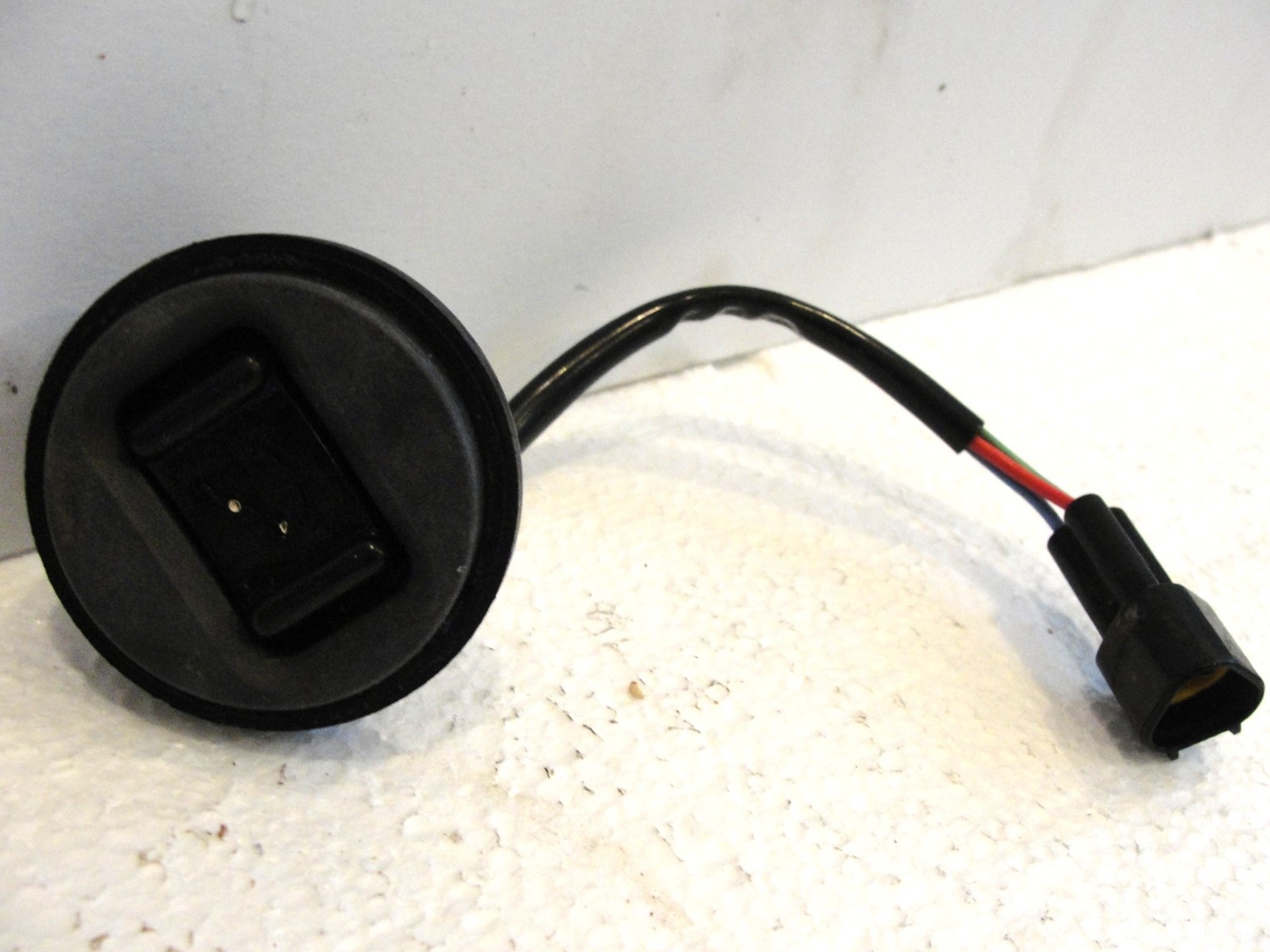 1997-2014 Yamaha 40 50 60 75 90 115 hp Outboard Tilt Trim Switch 63D-82563-10-00 1997-2014 Yamaha 40 50 60 75 90 115 hp Outboard Tilt Trim Switch 63D-82563-10-00