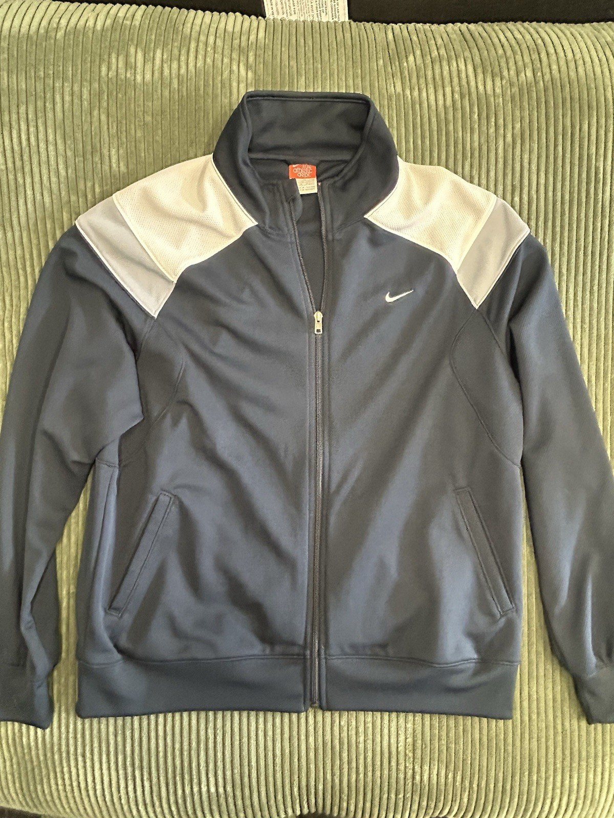 Nike The Athletic Dept Men\'s XL Gray/White Full-Zip Track Jacket Pockets