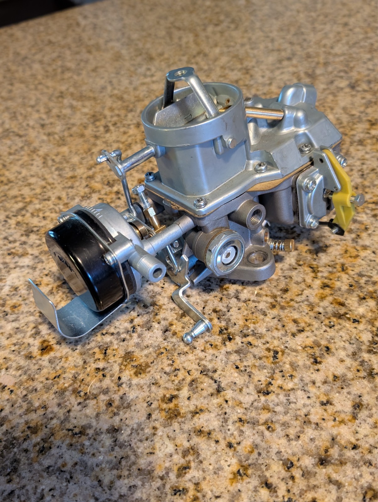Autolite 1100 Carburetor For 1964-68 Ford Mustang, Falcon 140 170 200 Ci 6 cyl