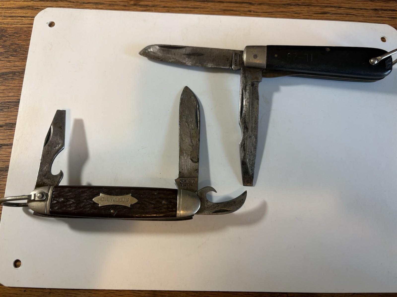 Vintage Camillus New York 99 4-Blade Camp Knive+IL-29 Camillus Used Good US L-NY
