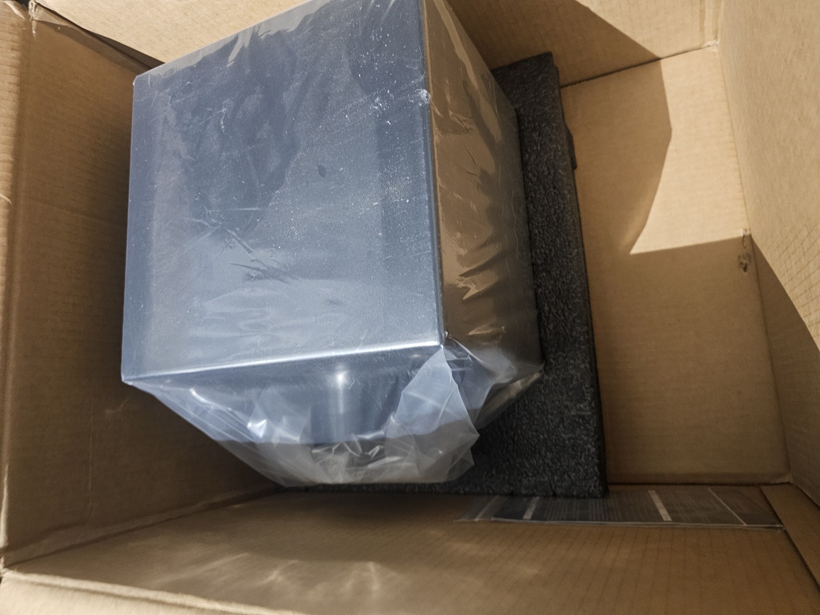 James Loudspeaker 1000PT Powerpipe Subwoofer Complete (Open Box) New Unsealed James Loudspeaker 1000PT Powerpipe Subwoofer Complete (Open Box) New Unsealed