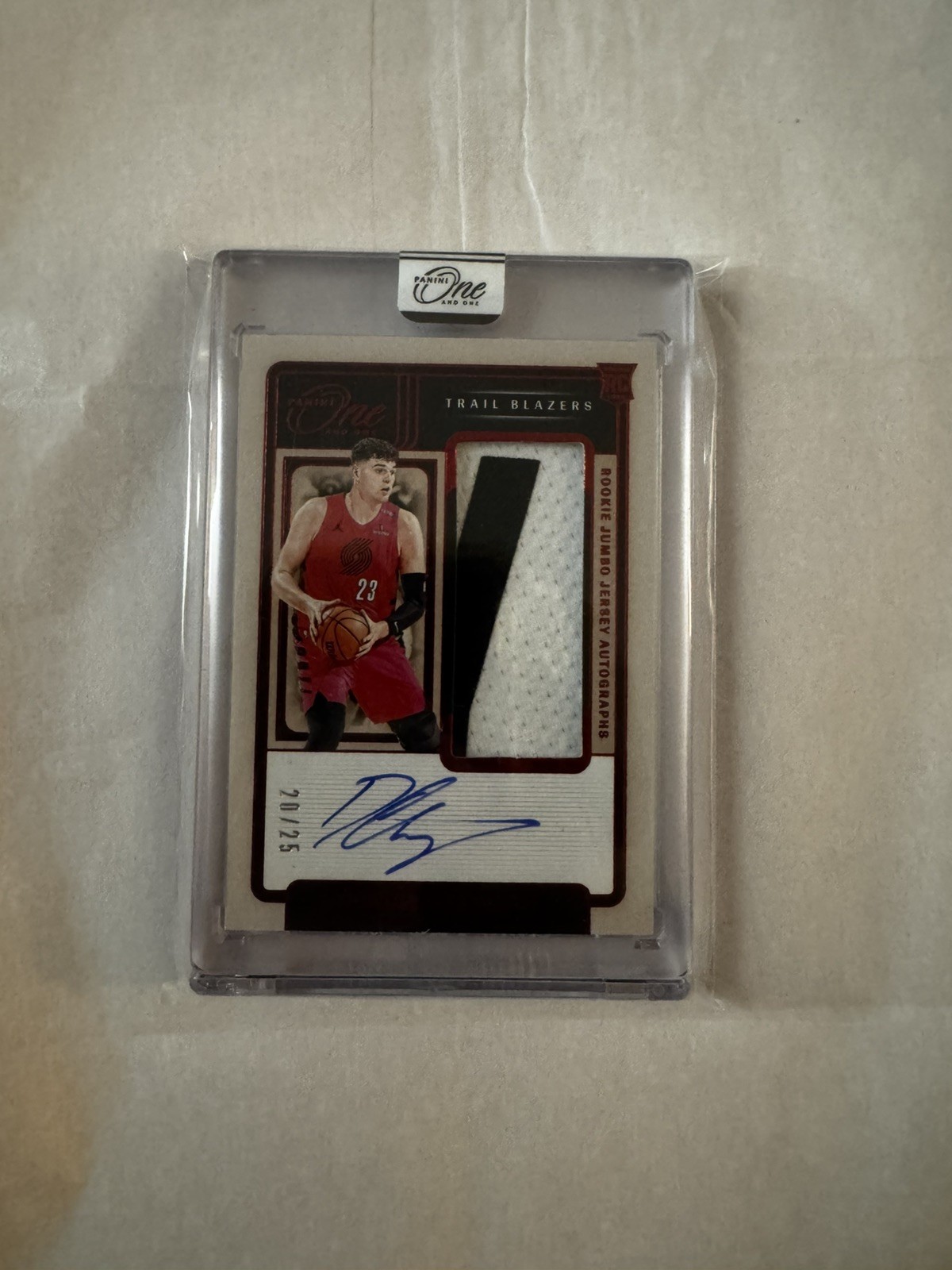 2024-25 Panini One and One-Rookie Jumbo Jersey Autographs Donovan Clingan /25