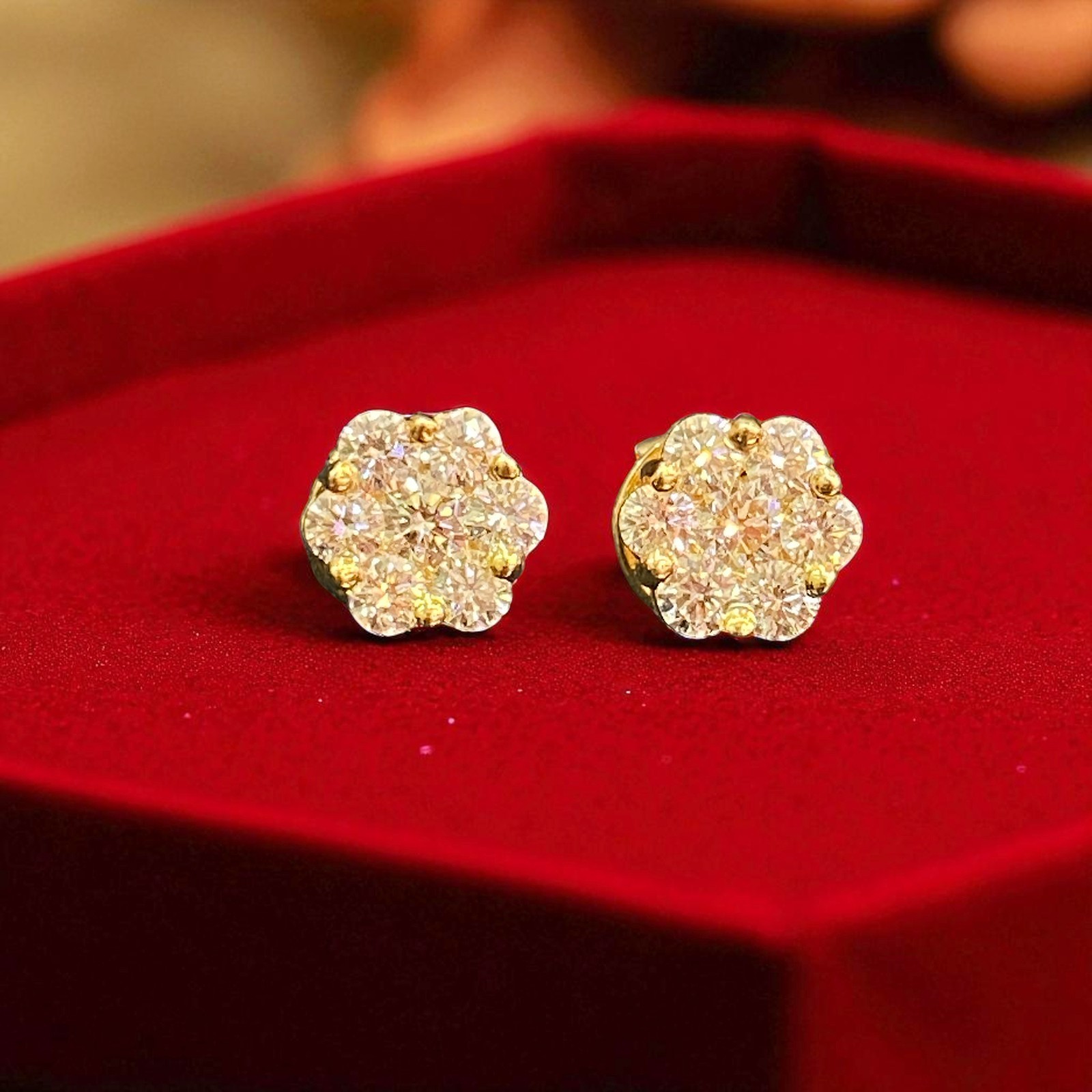 Classy 0.75 Cts F/VS1 Round Brilliant Cut Diamonds Floral Stud Earrings 14K Gold