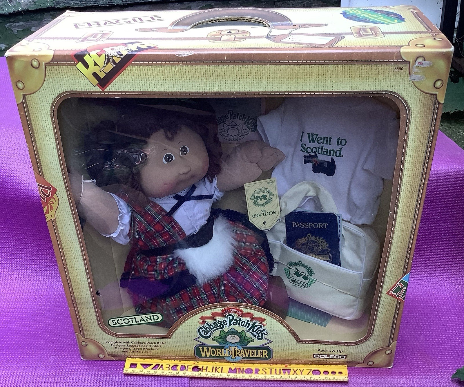 Cabbage Patch Kids World Traveler Scotland New Dark Hair Brunette