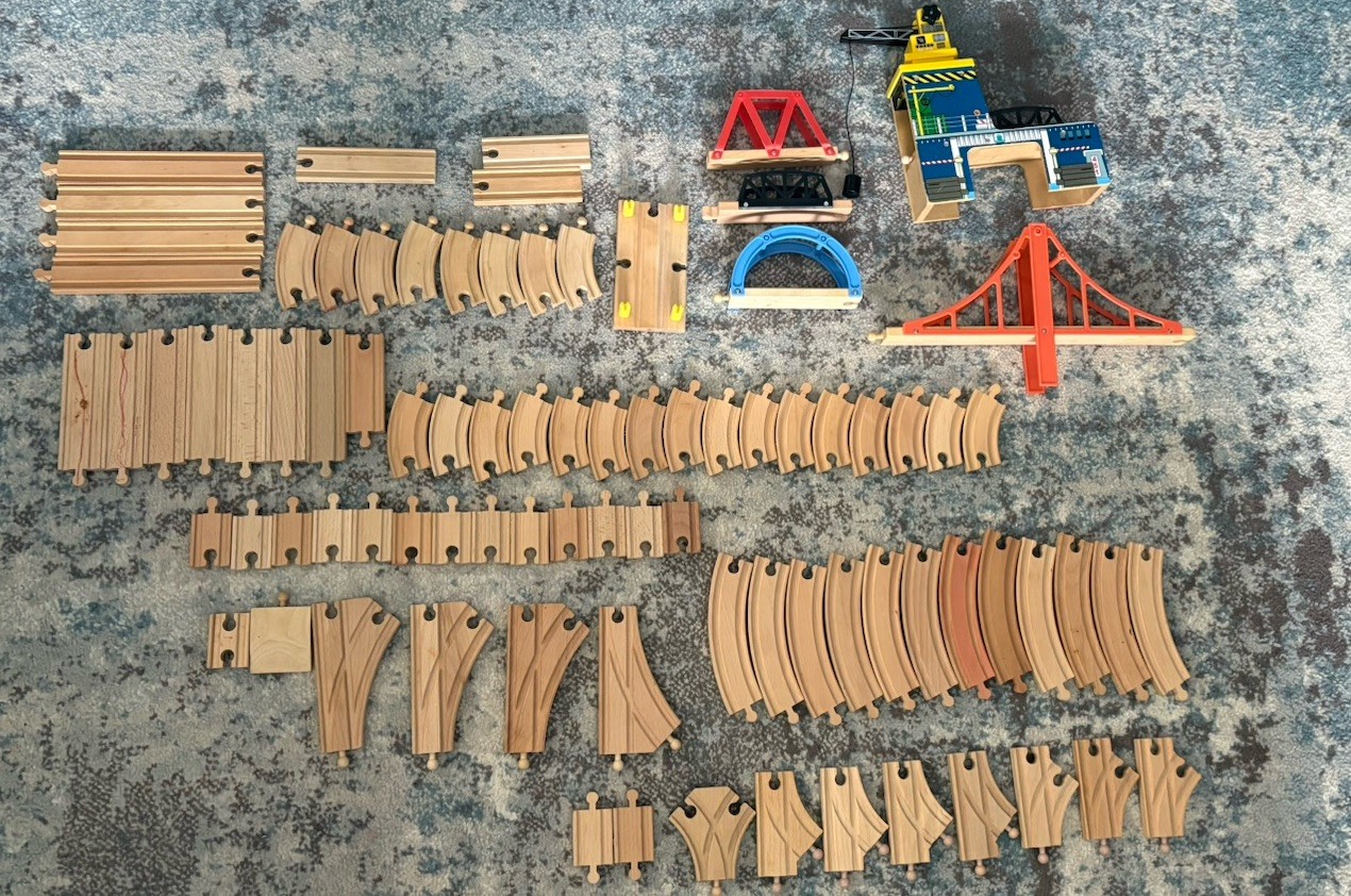 Huge Imaginarium Wooden Train Track Lot & Bridges Set (Brio & Thomas Compatible) Huge Imaginarium Wooden Train Track Lot & Bridges Set (Brio & Thomas Compatible)