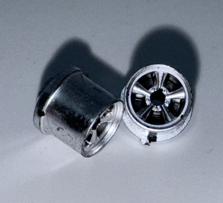 VTG - Early Aurora AFX Model Motoring High Luster Silver Rear Wheels #8527 - NOS