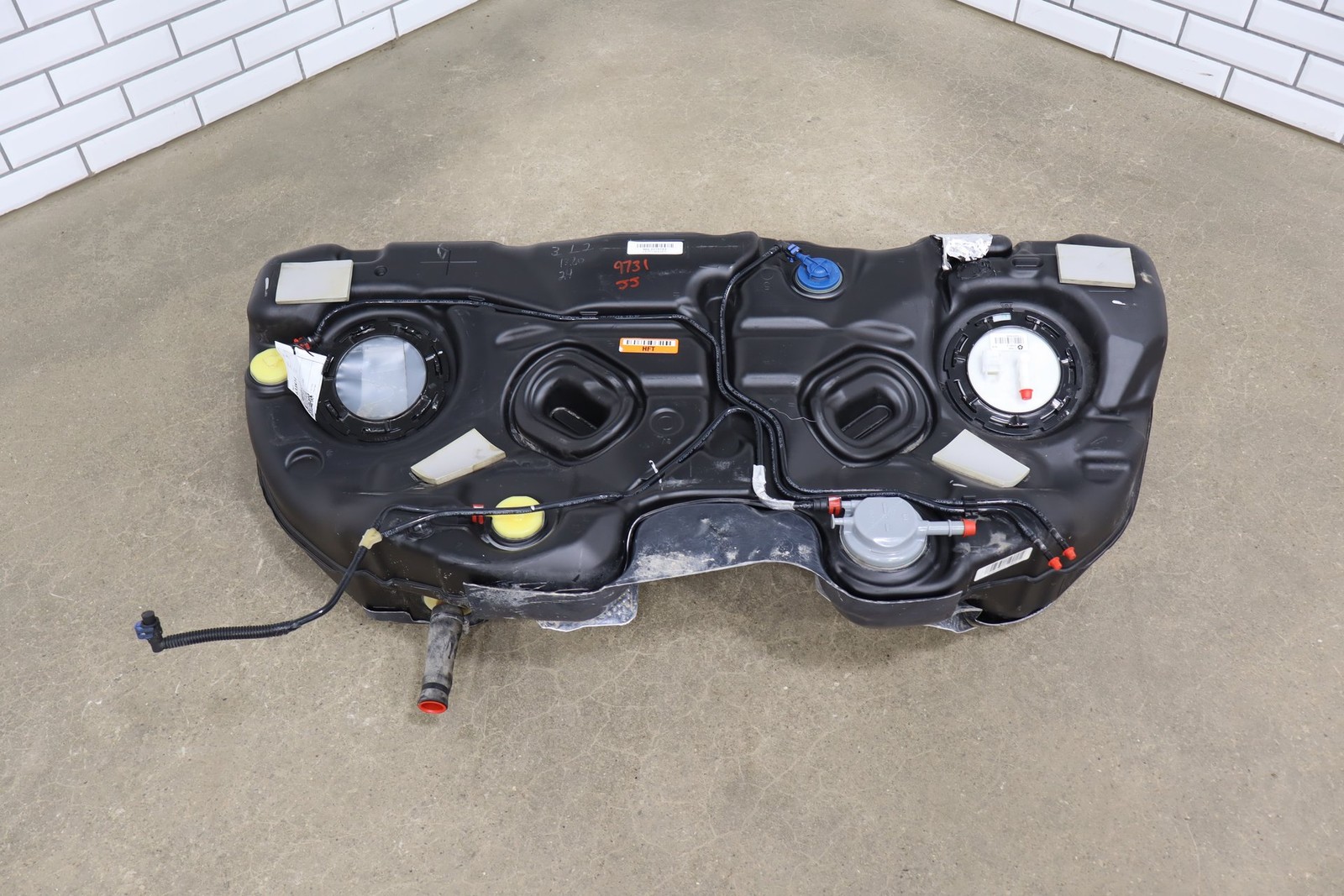 2015-19 Dodge Challenger Hellcat Fuel Tank Assembly OEM