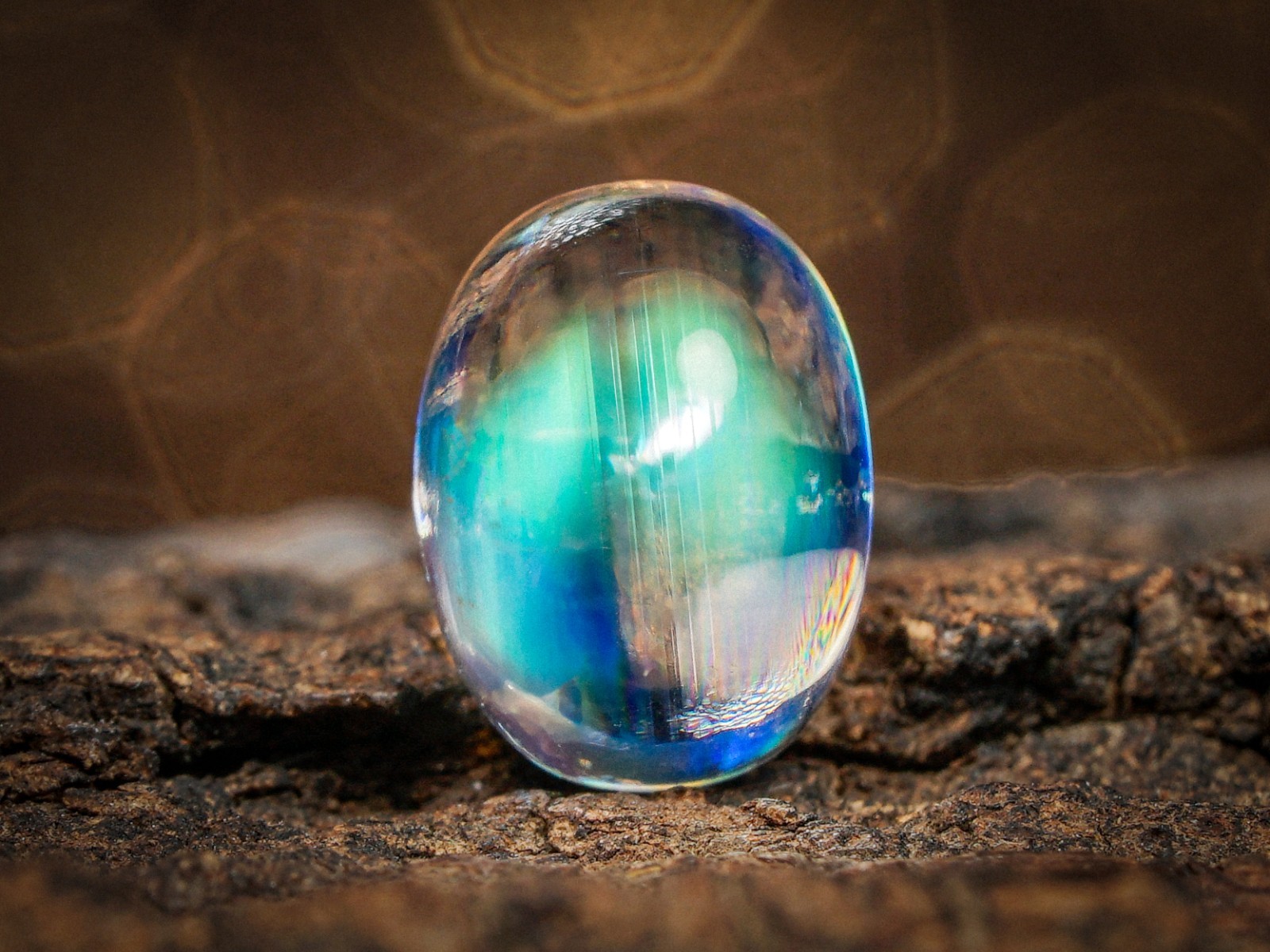2.05 Carat Golden Rainbow Moonstone Gemstone Cabochon 8x6x5 MM Oval Shape