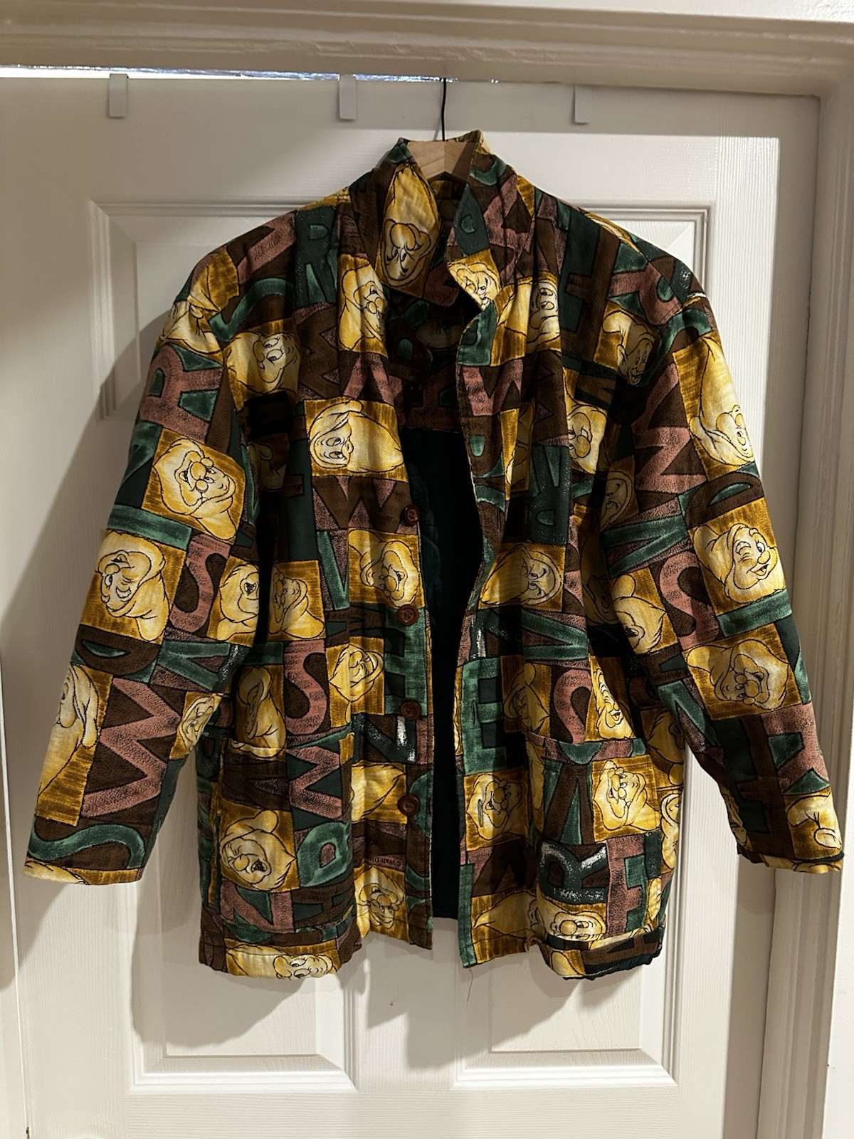 Excellent Snow White Seven Dwarves Vintage Poppins Grace Co Ltd Jacket Japan M/L Excellent Snow White Seven Dwarves Vintage Poppins Grace Co Ltd Jacket Japan M/L