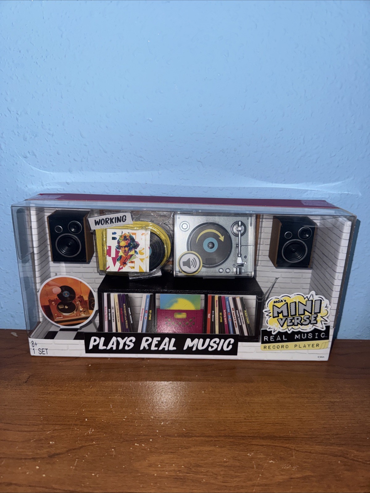 MGA\'s Miniverse Real Music Record Player Mini Collectibles Mini Playable Record MGA\'s Miniverse Real Music Record Player Mini Collectibles Mini Playable Record