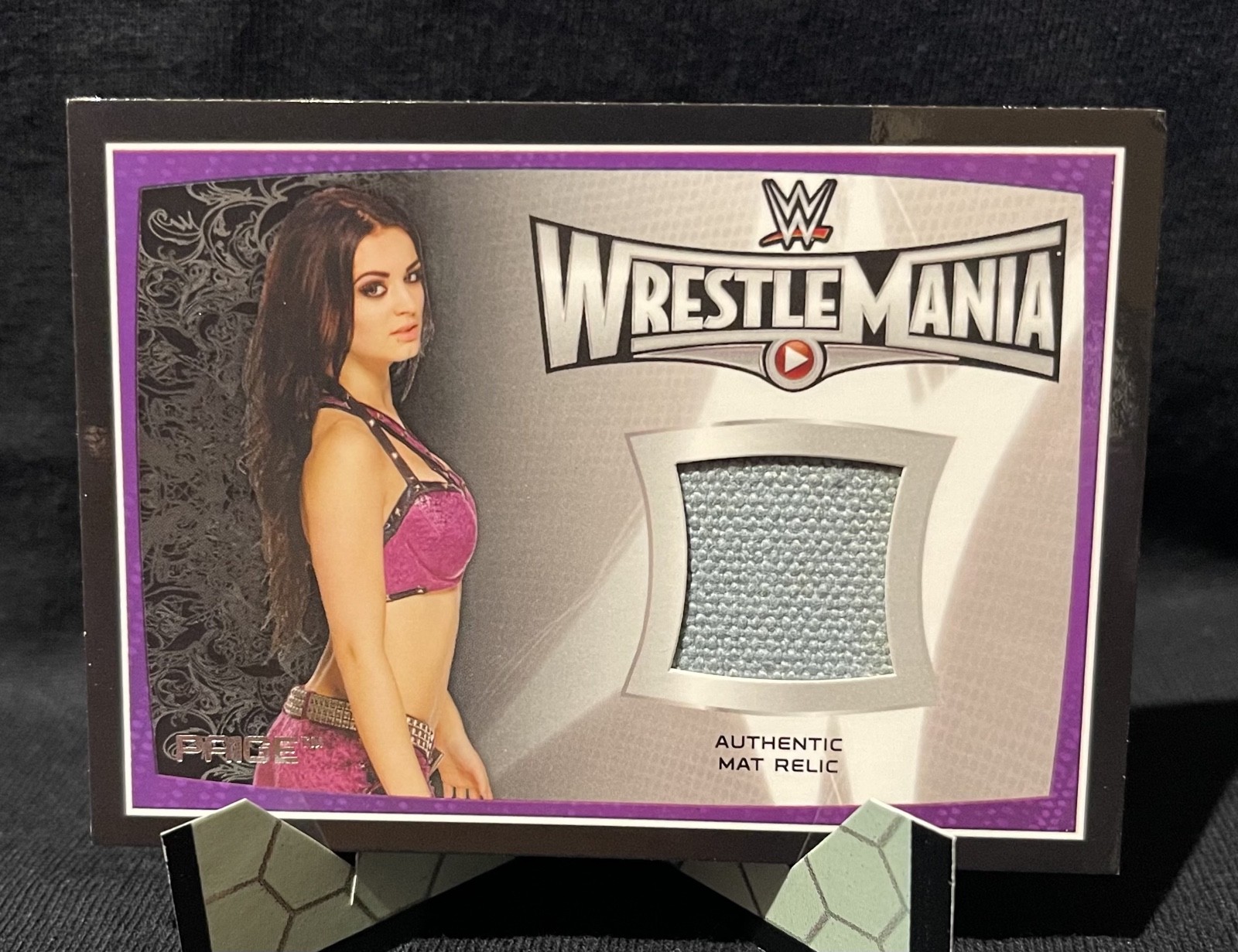 2015 Topps WWE Road to Wrestlemania - Relics Paige (MEM, RC)