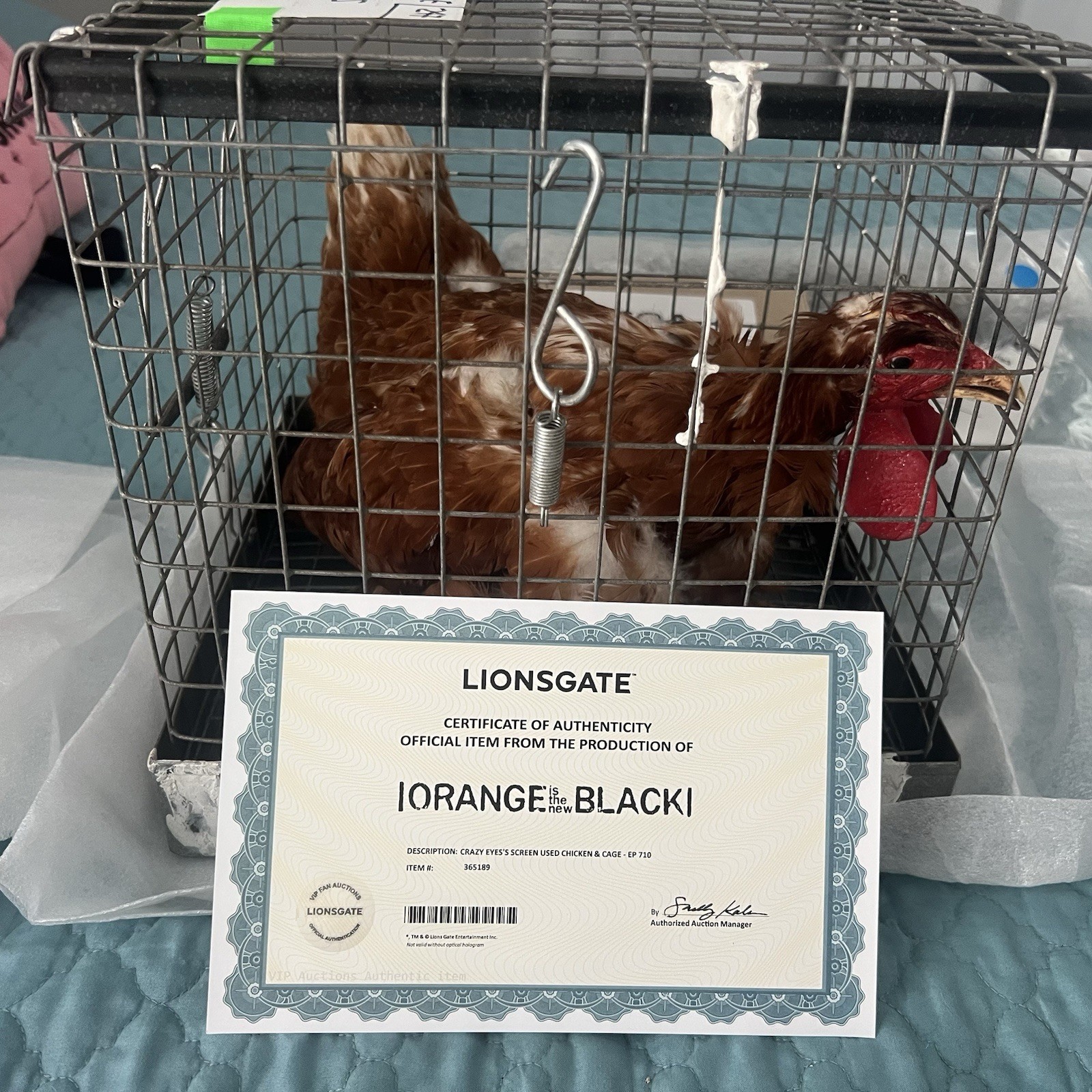 Extremely Rare Netflix Orange is the New Black Original Screen Used CHICKEN Extremely Rare Netflix Orange is the New Black Original Screen Used CHICKEN