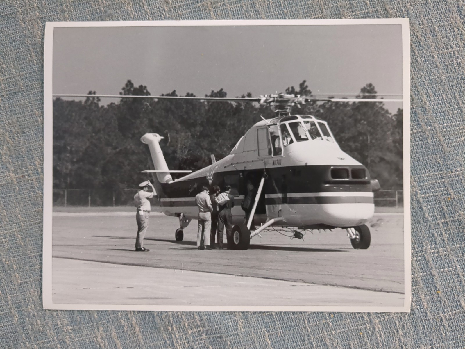 Sikorsky S-58T Helicopter A Turbine-Powered Conversion Of The H-34 - Press Photo Sikorsky S-58T Helicopter A Turbine-Powered Conversion Of The H-34 - Press Photo