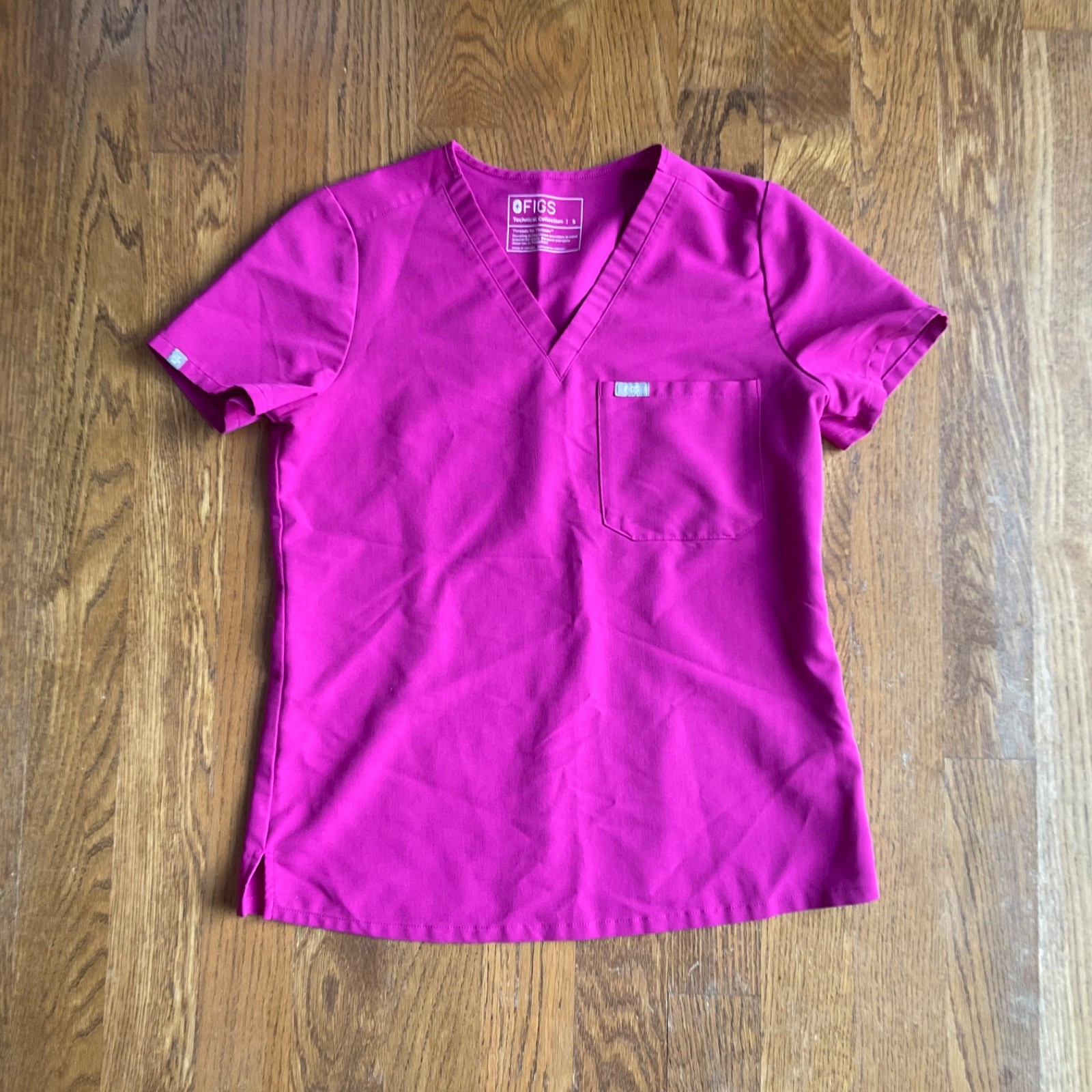 FIGS SmallPink Solid Medical Scrub Top