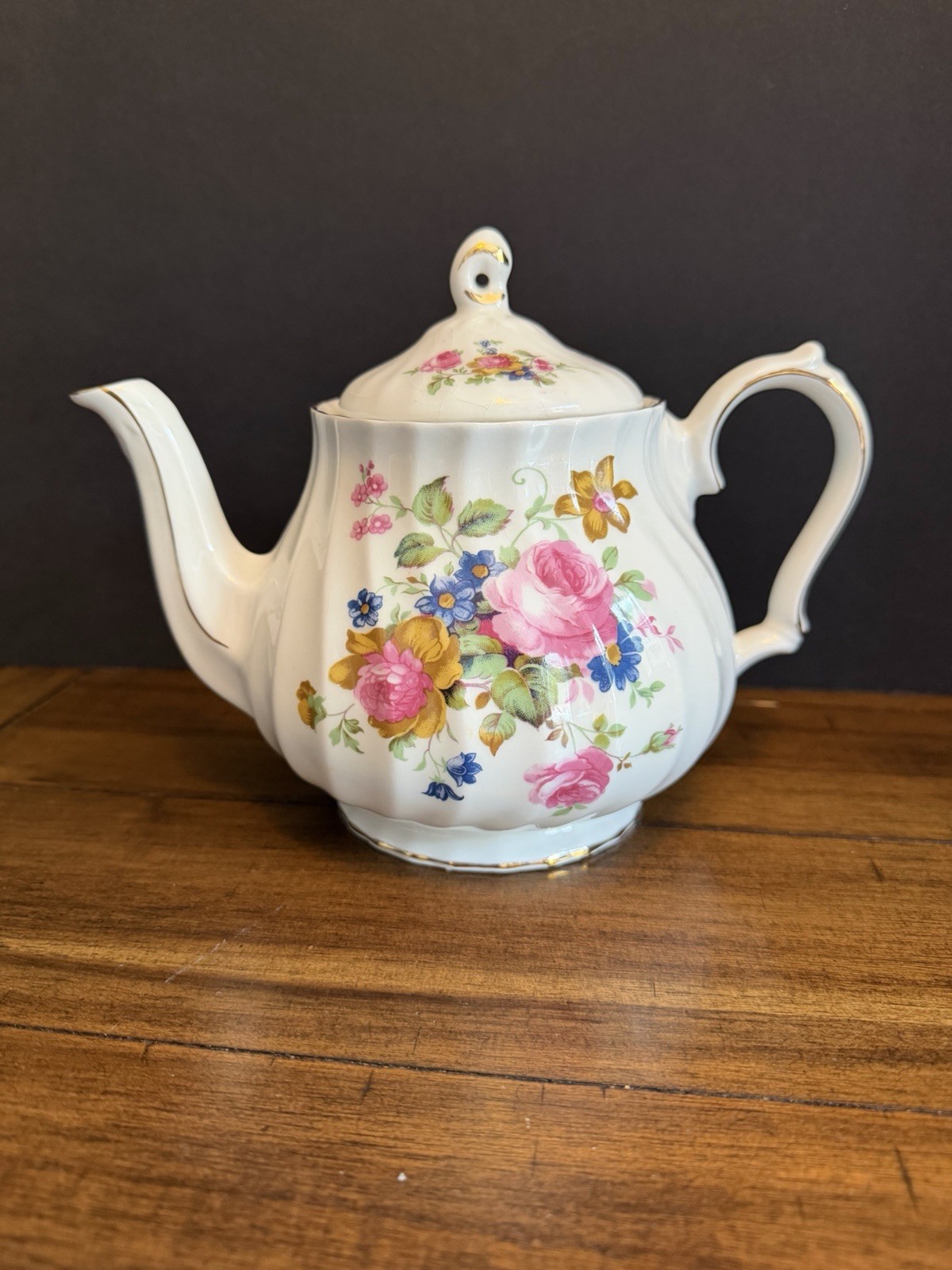 Vintage Sadler England Teapot Floral Bouquet Gold Trim Swirl Fluted 4162 K