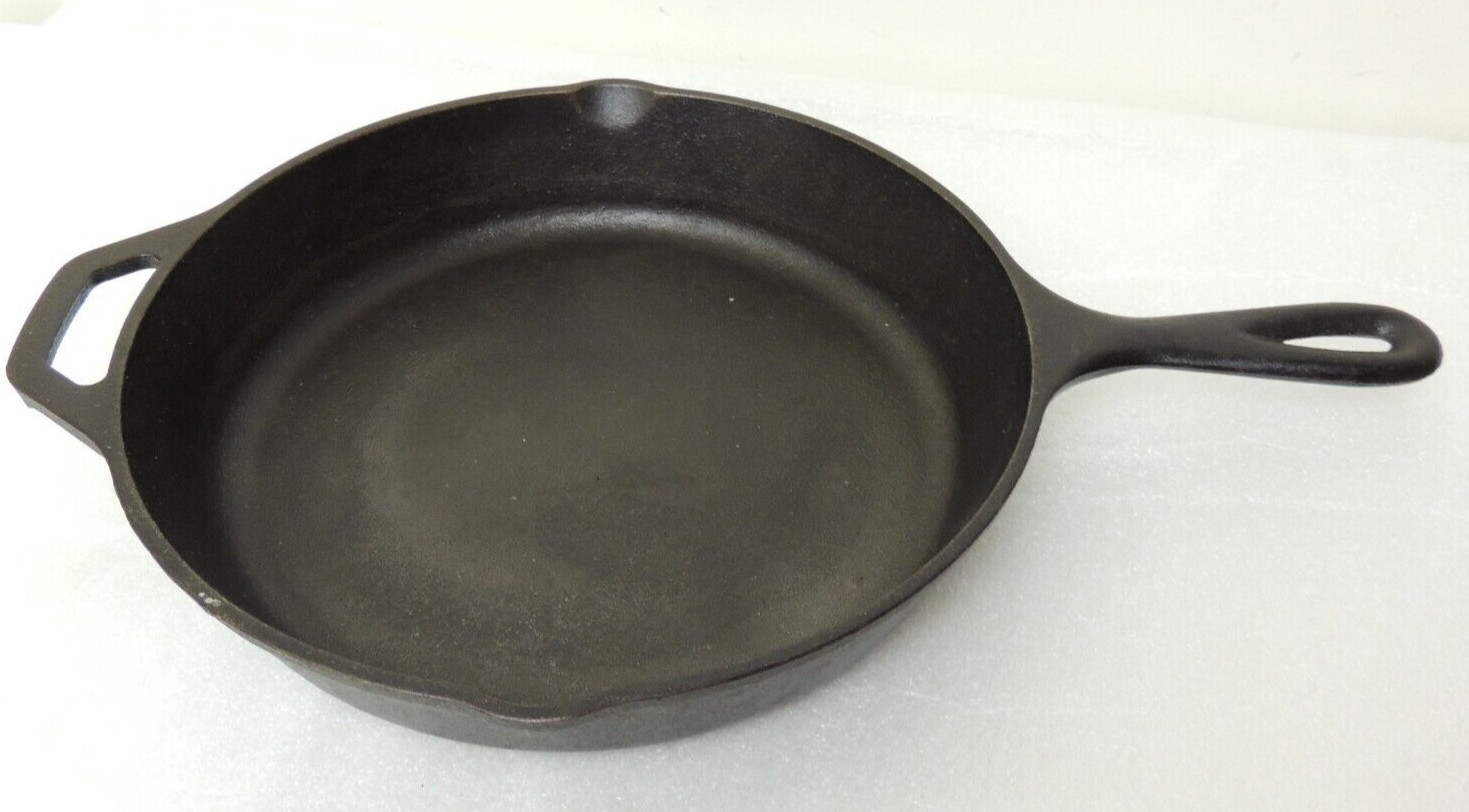 Lodge Cast Iron Skillet Frying Pan 8SK 10 Lodge Cast Iron Skillet Frying Pan 8SK 10