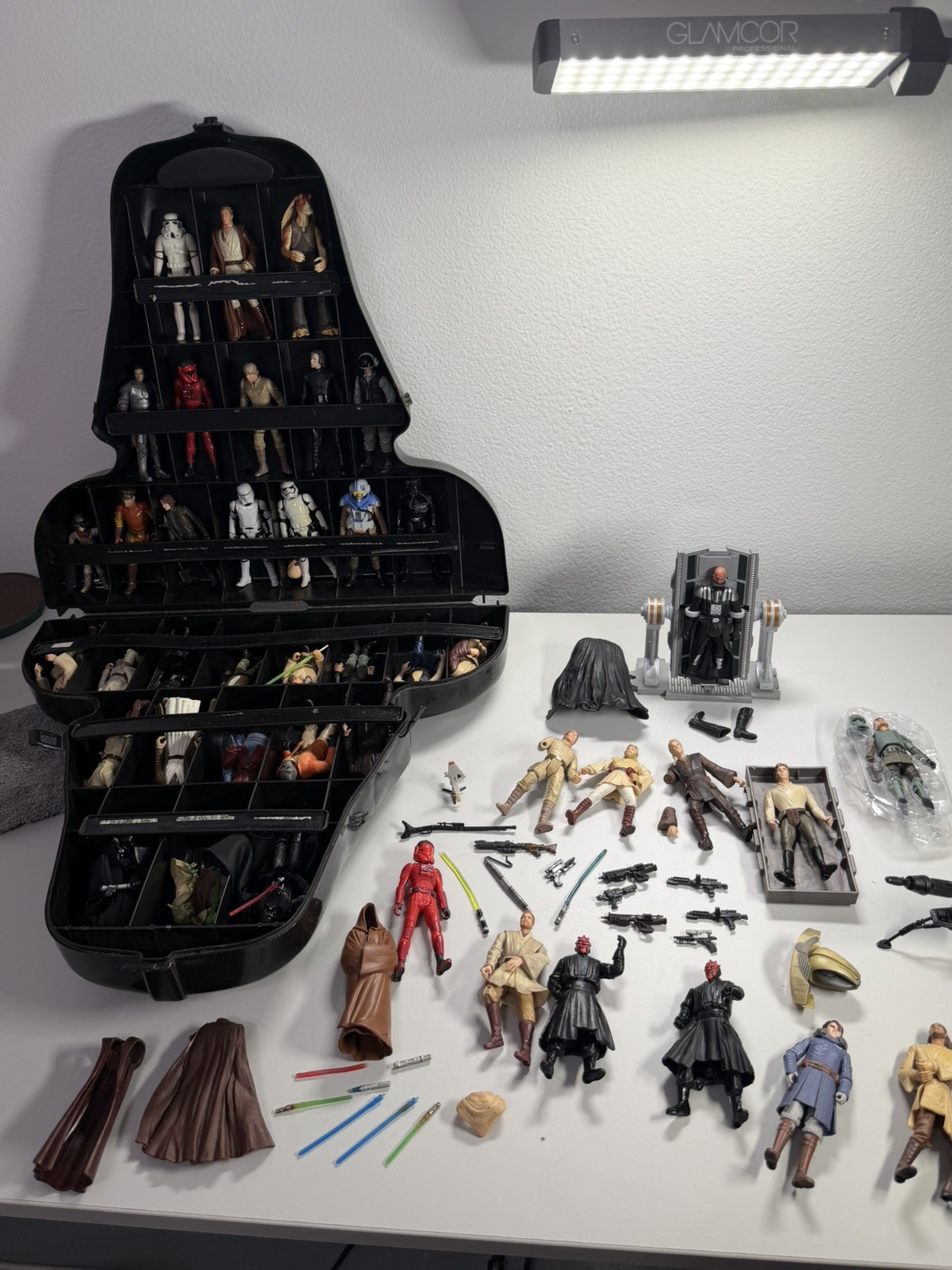 Vintage Darth Vader Case With 43 1977-84 Action Figures , Weapons,&Accessories  