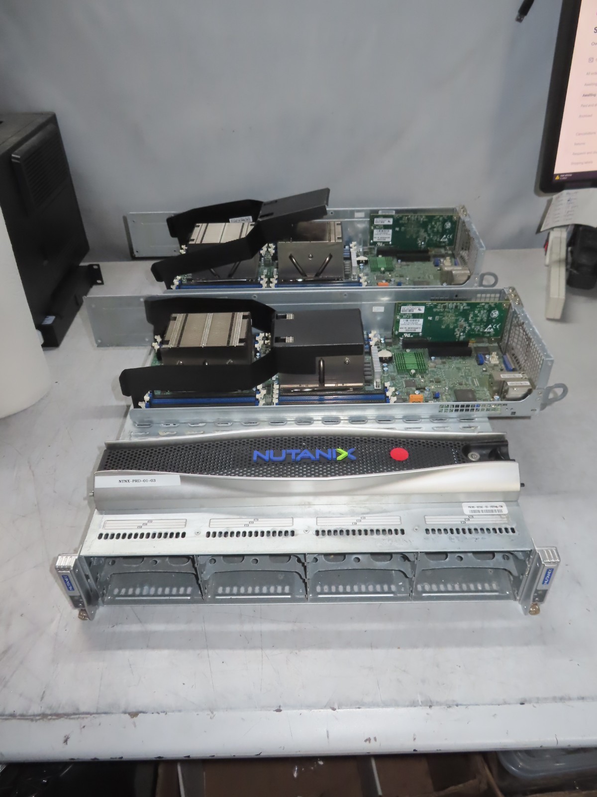 Nutanix NXS2U2NL12G500 with 2x X10DRT-P-G5-NI22 Blades ** PARTS **