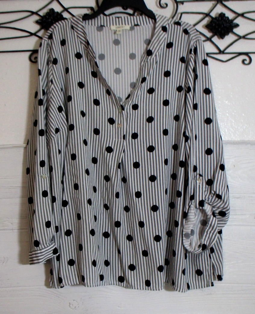 Como Blu Top Women\'s Size 3X Black Polka Dot Round Neck