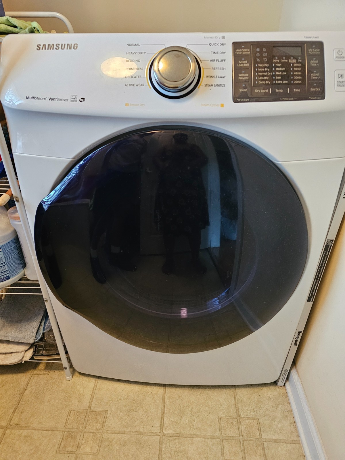 Samsung front-load electric dryer with MultiSteam and VentSensor t dryer