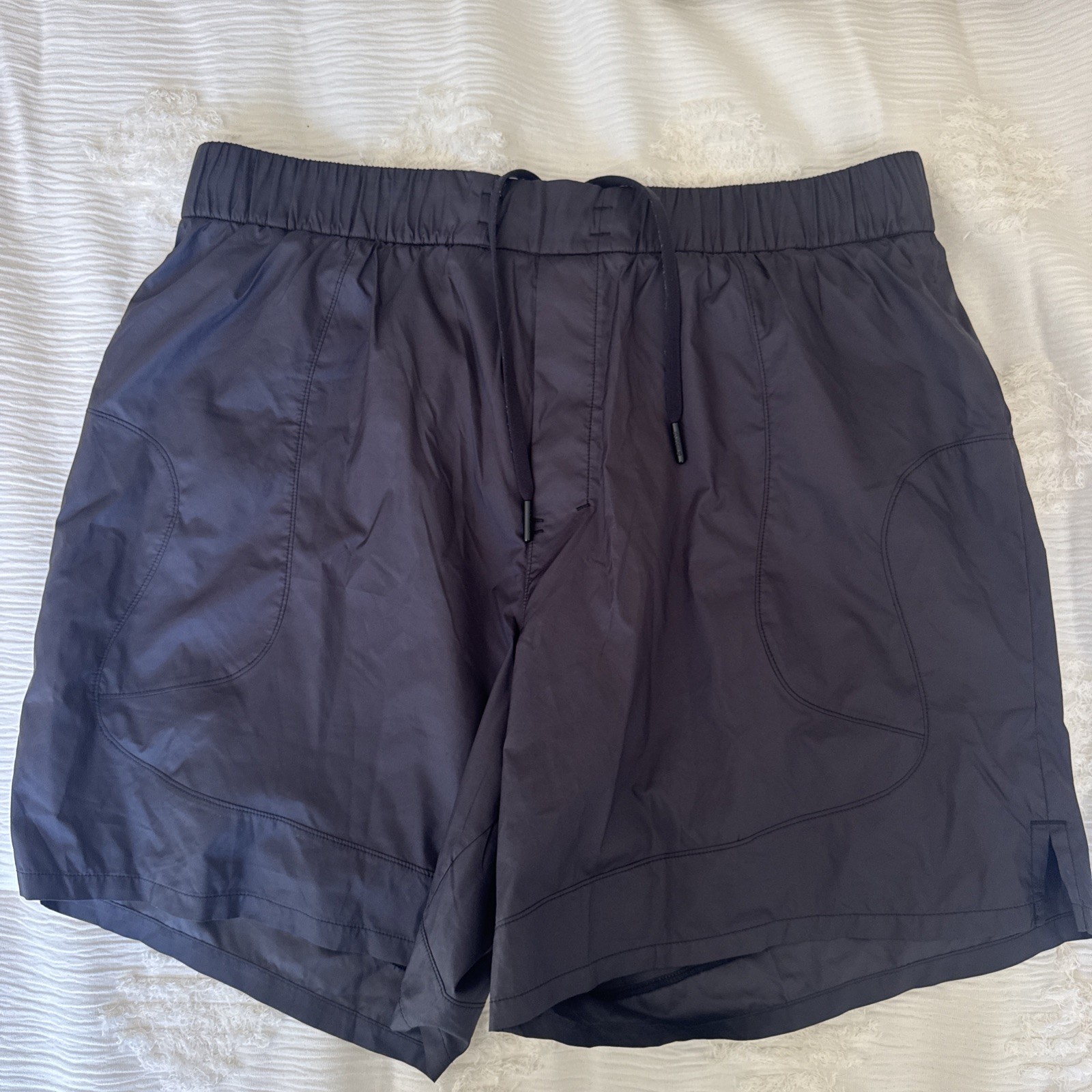 Lululemon Men\'s Size Large Black Lined  SLNSH Shorts