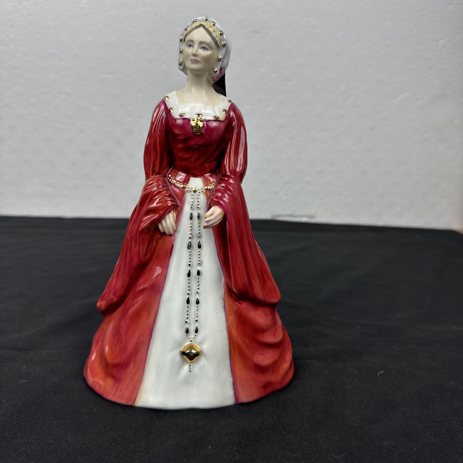 Coalport Bone China Jane Seymour Figurine Henry VIII Wives England