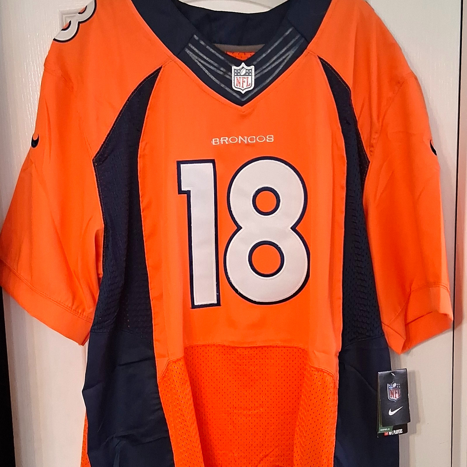 Nike Denver Broncos NFL Football Peyton Manning #18 On Field Jersey, Orange XXL Nike Denver Broncos NFL Football Peyton Manning #18 On Field Jersey, Orange XXL