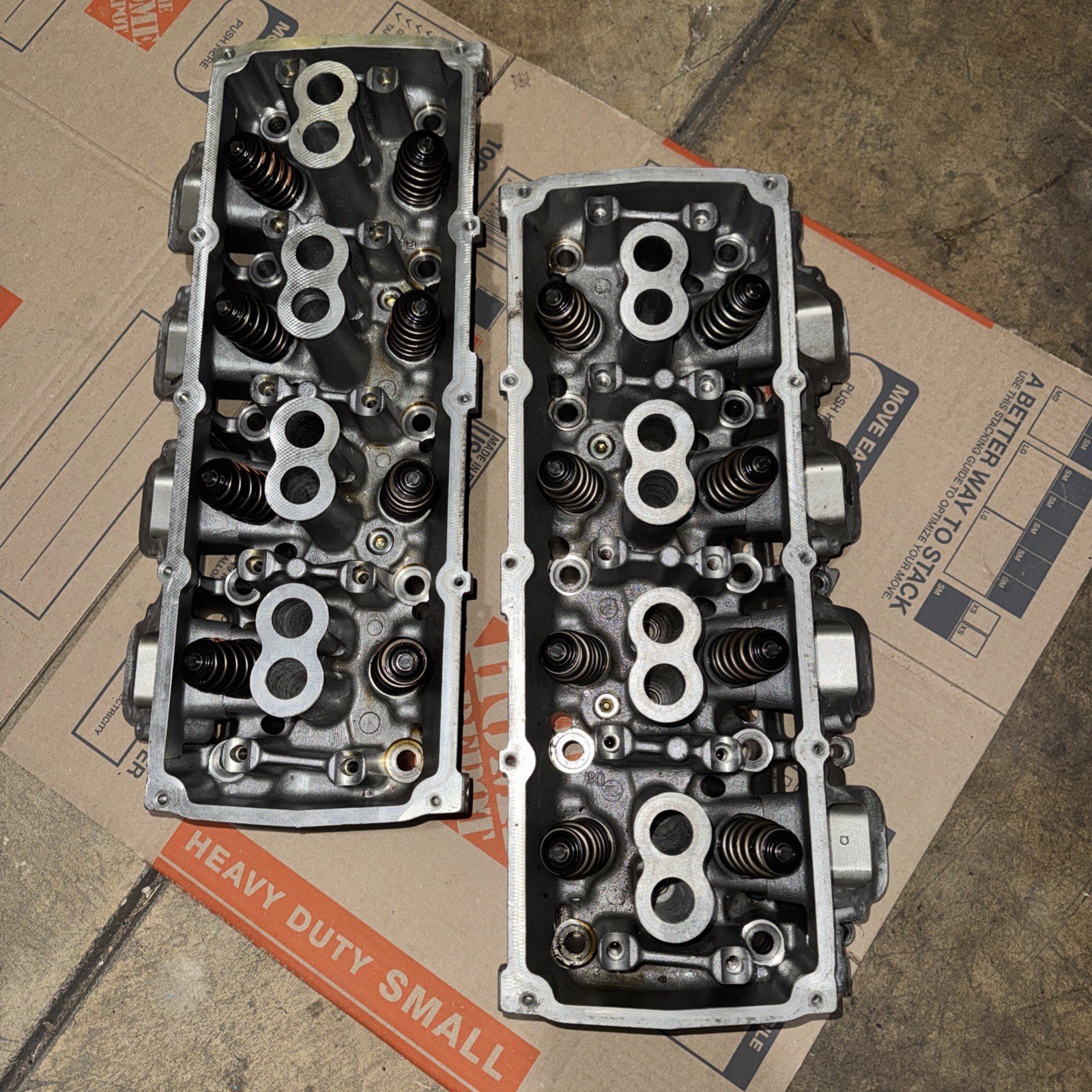 MINT 2006-2010 Dodge Charger SRT8 6.1L Hemi OEM Cylinder Heads Pair MILLED AA369