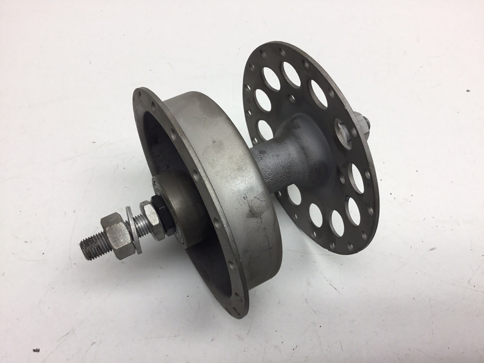 Vintage 1940s Schwinn Script Front Drum Brake Hub Phantom B6 Panther Vintage 1940s Schwinn Script Front Drum Brake Hub Phantom B6 Panther