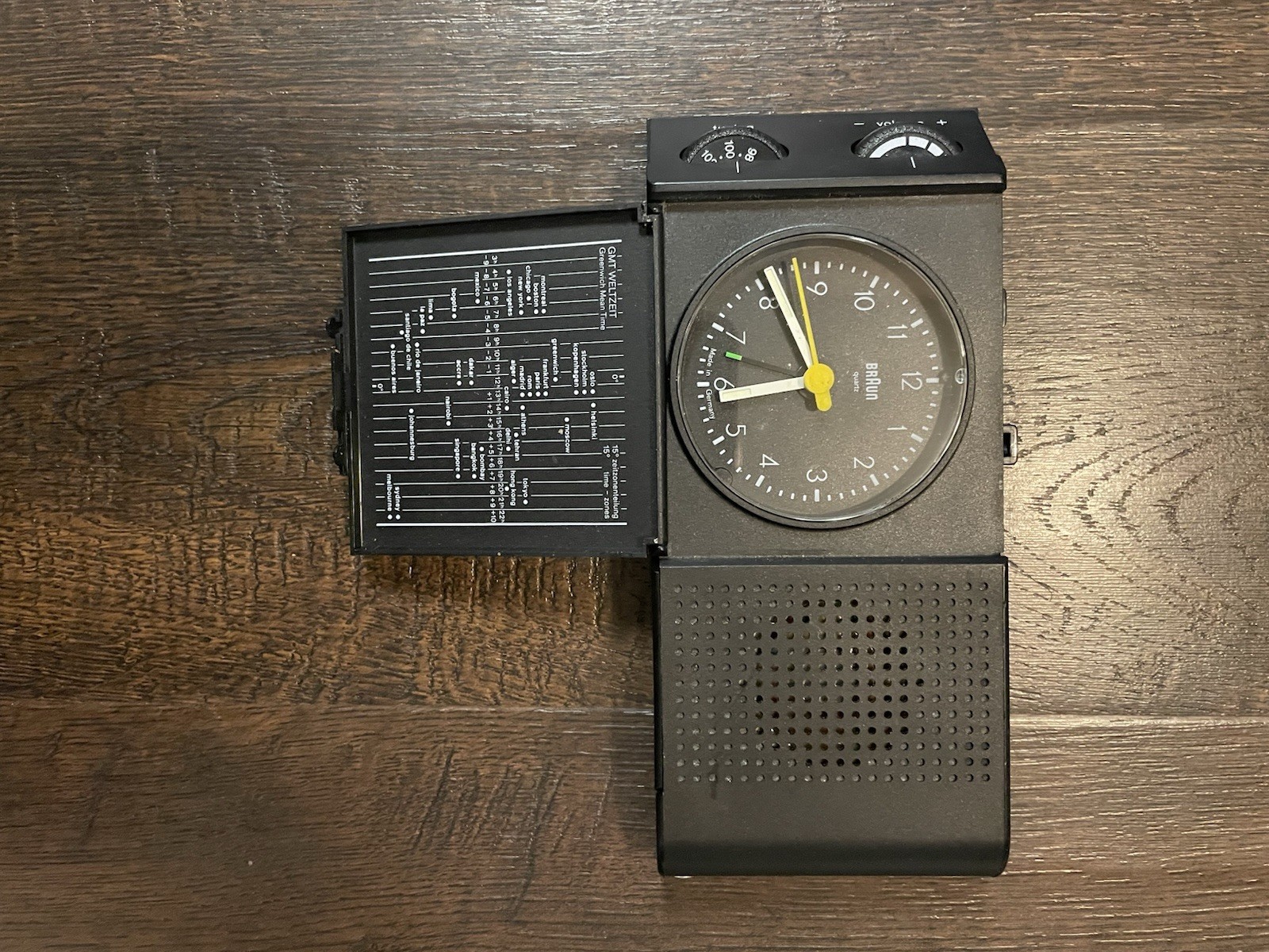 Braun 4779 ABR 313 - Alarm Clock Radio Made in Germany Vintage -Tested & Working