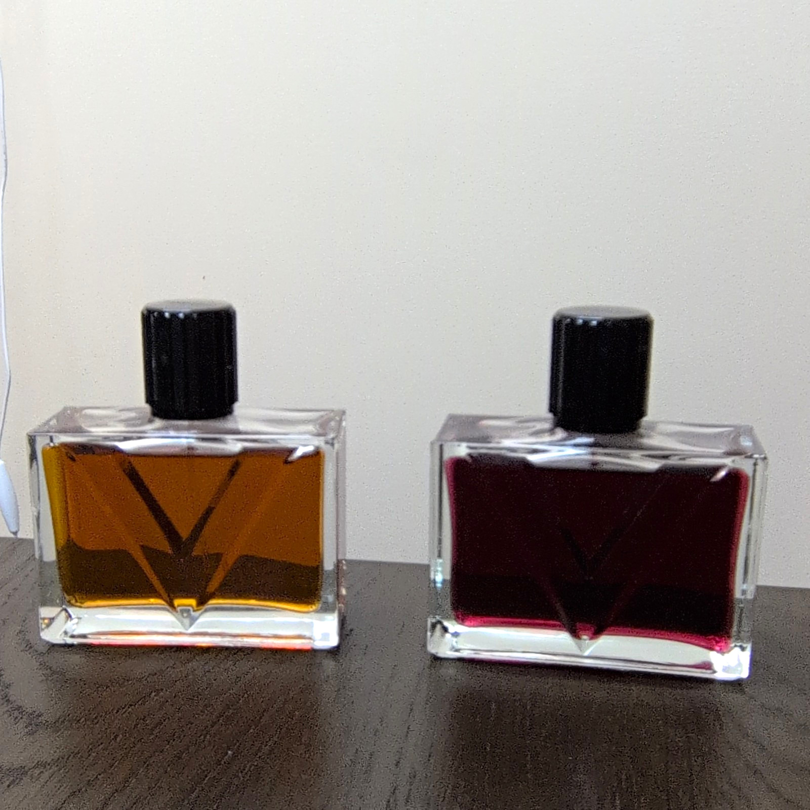 NEW Valentino Vendetta Collection PR Exclusive Papers (Slightly Damaged Box) NEW Valentino Vendetta Collection PR Exclusive Papers (Slightly Damaged Box)