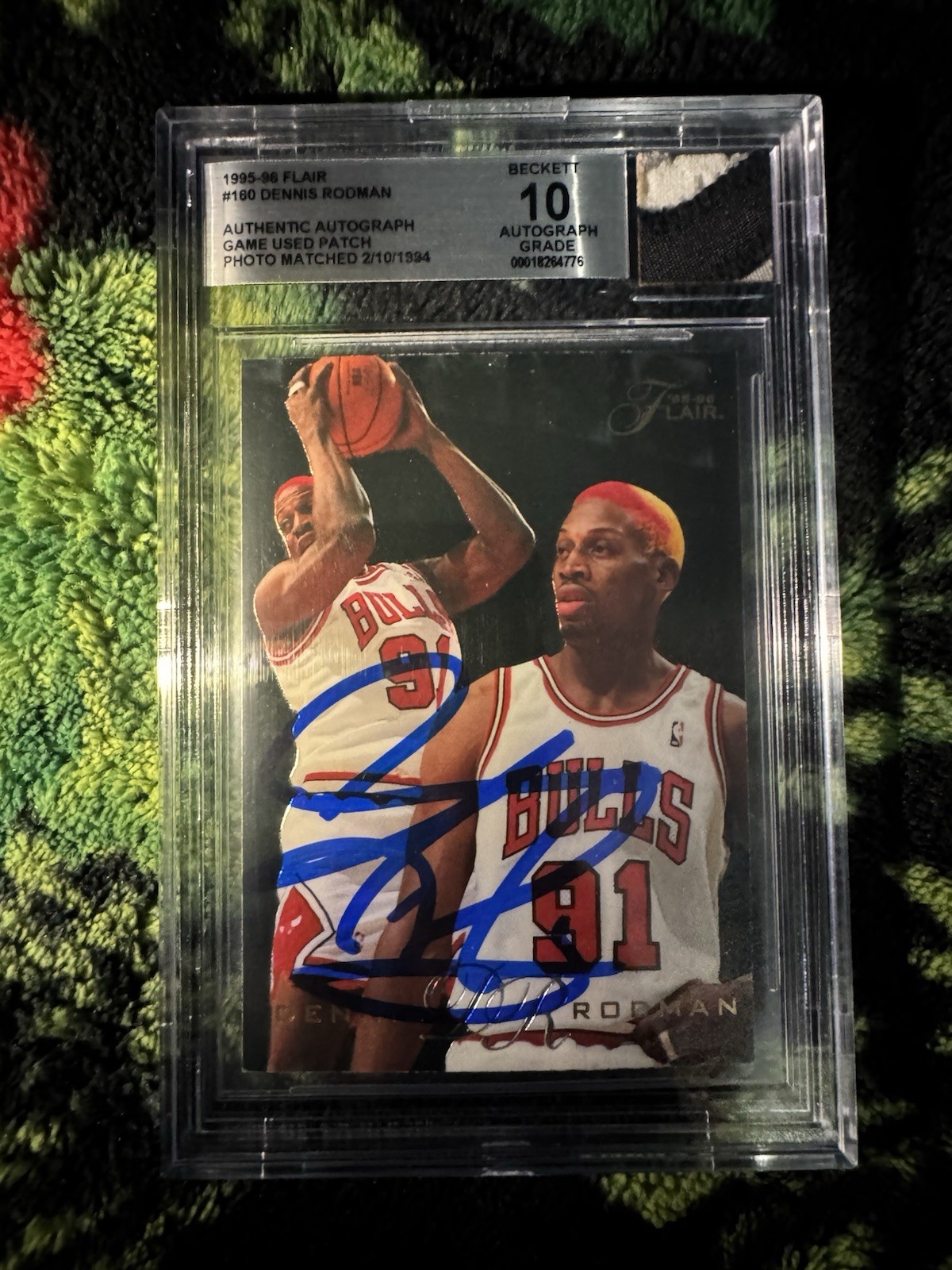 1995-96 Flair Dennis Rodman Bulls Hard Signed Auto with 2 color Patch BGS 10 1995-96 Flair Dennis Rodman Bulls Hard Signed Auto with 2 color Patch BGS 10