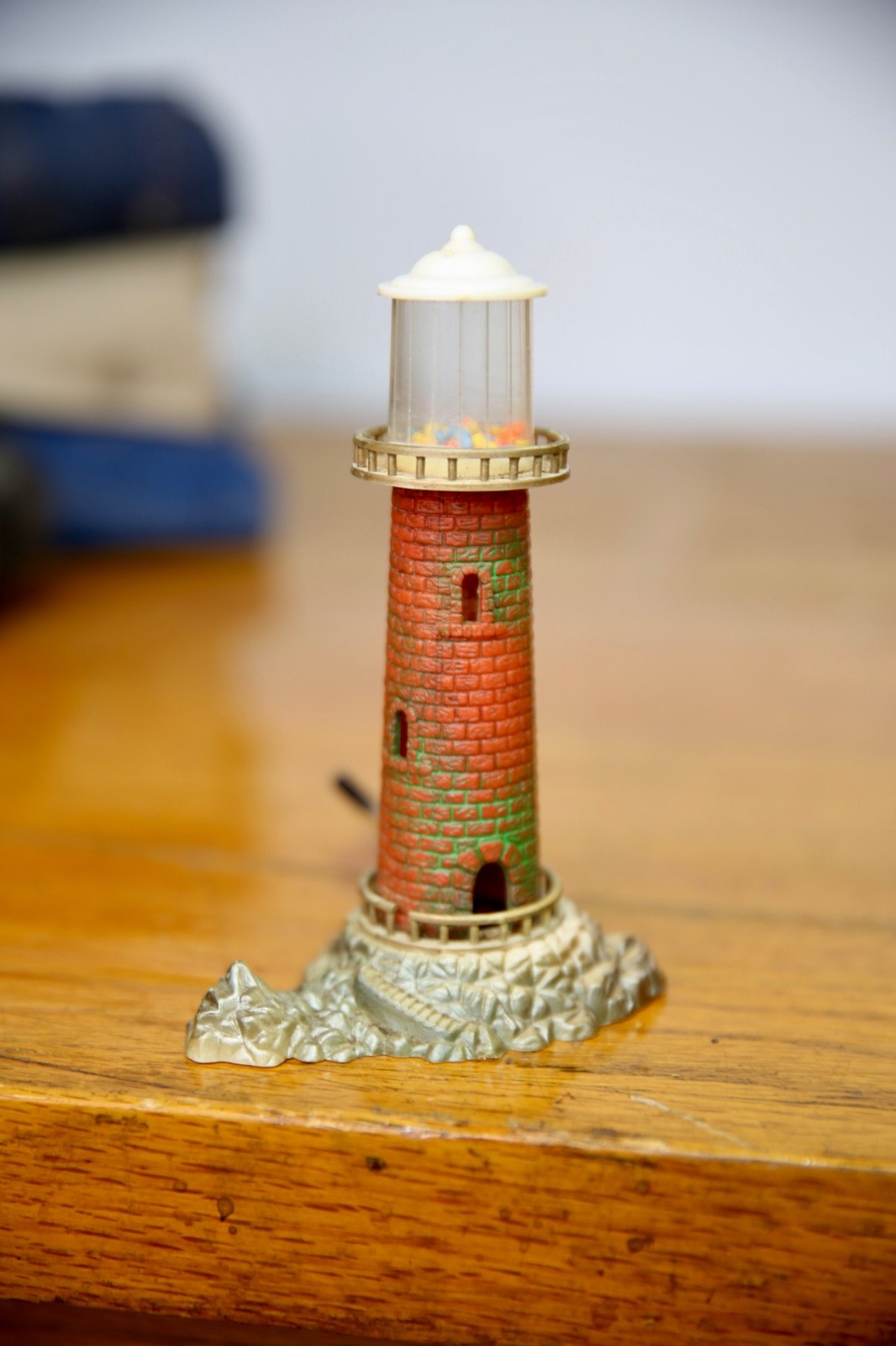 Vintage Sternco Lighthouse Aquarium Action Fish Tank Display Hong Kong