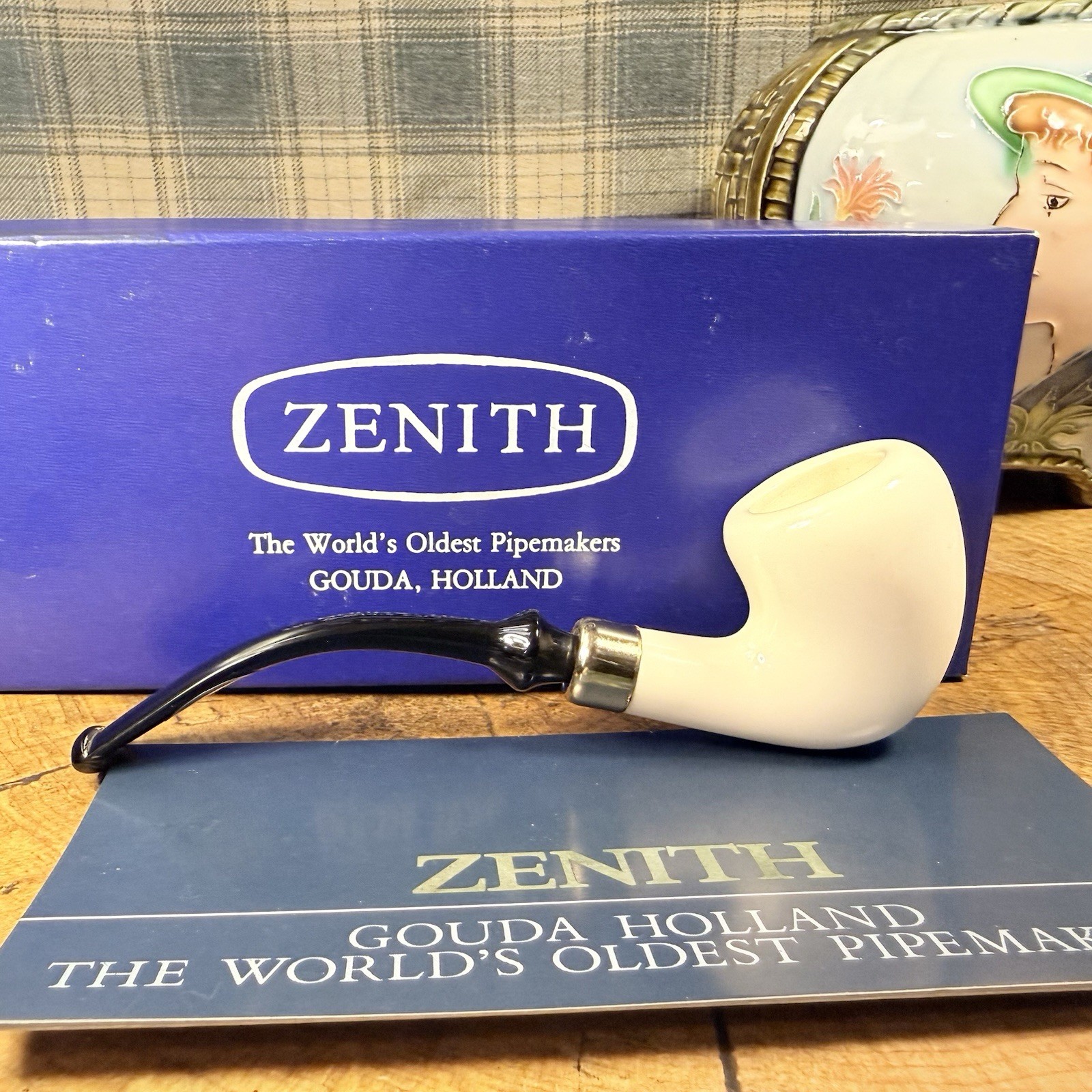 Vintage Pristine ZENITH Old Mokum DeLuxe Gold Ceramic Unsmoked Estate Tobac Pipe